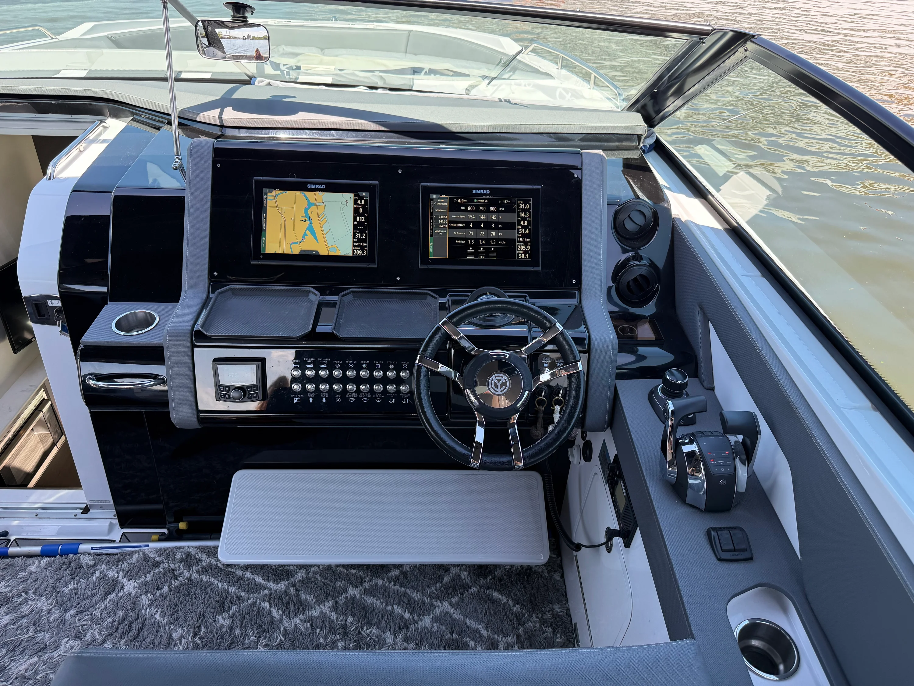 2021 Cruisers Yachts 38 GLS Image Thumbnail #30