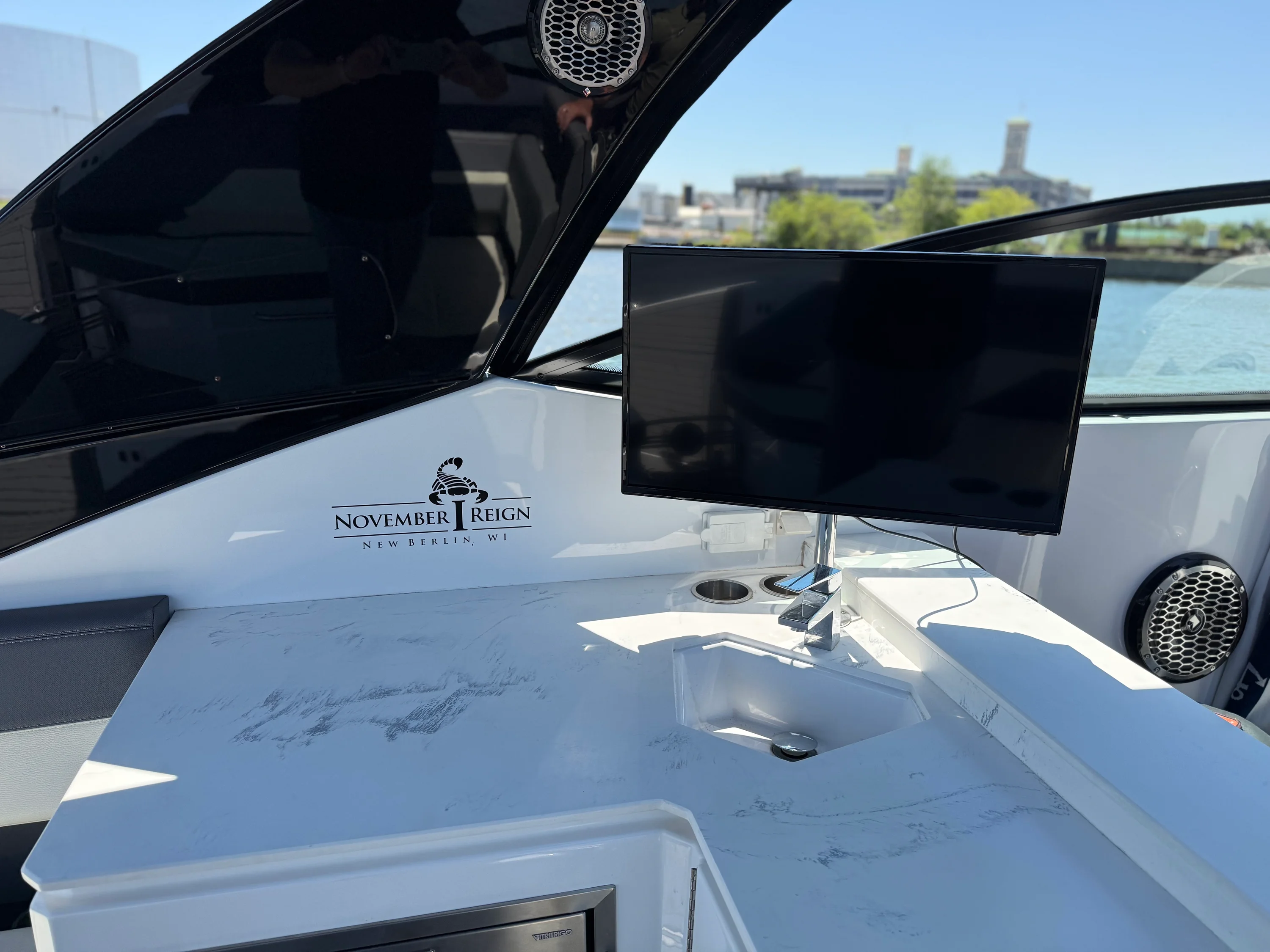 2021 Cruisers Yachts 38 GLS Image Thumbnail #93