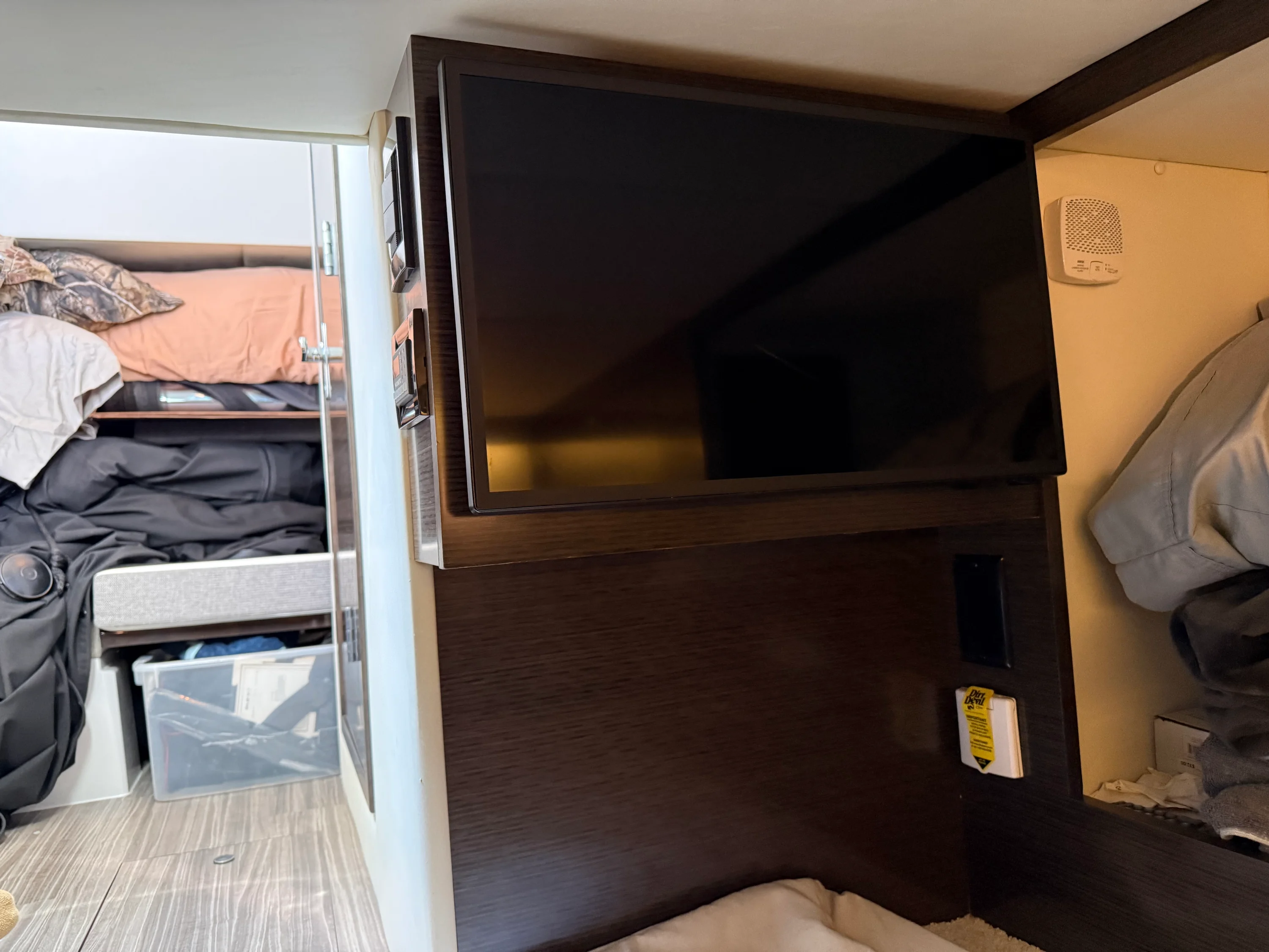 2021 Cruisers Yachts 38 GLS Image Thumbnail #50