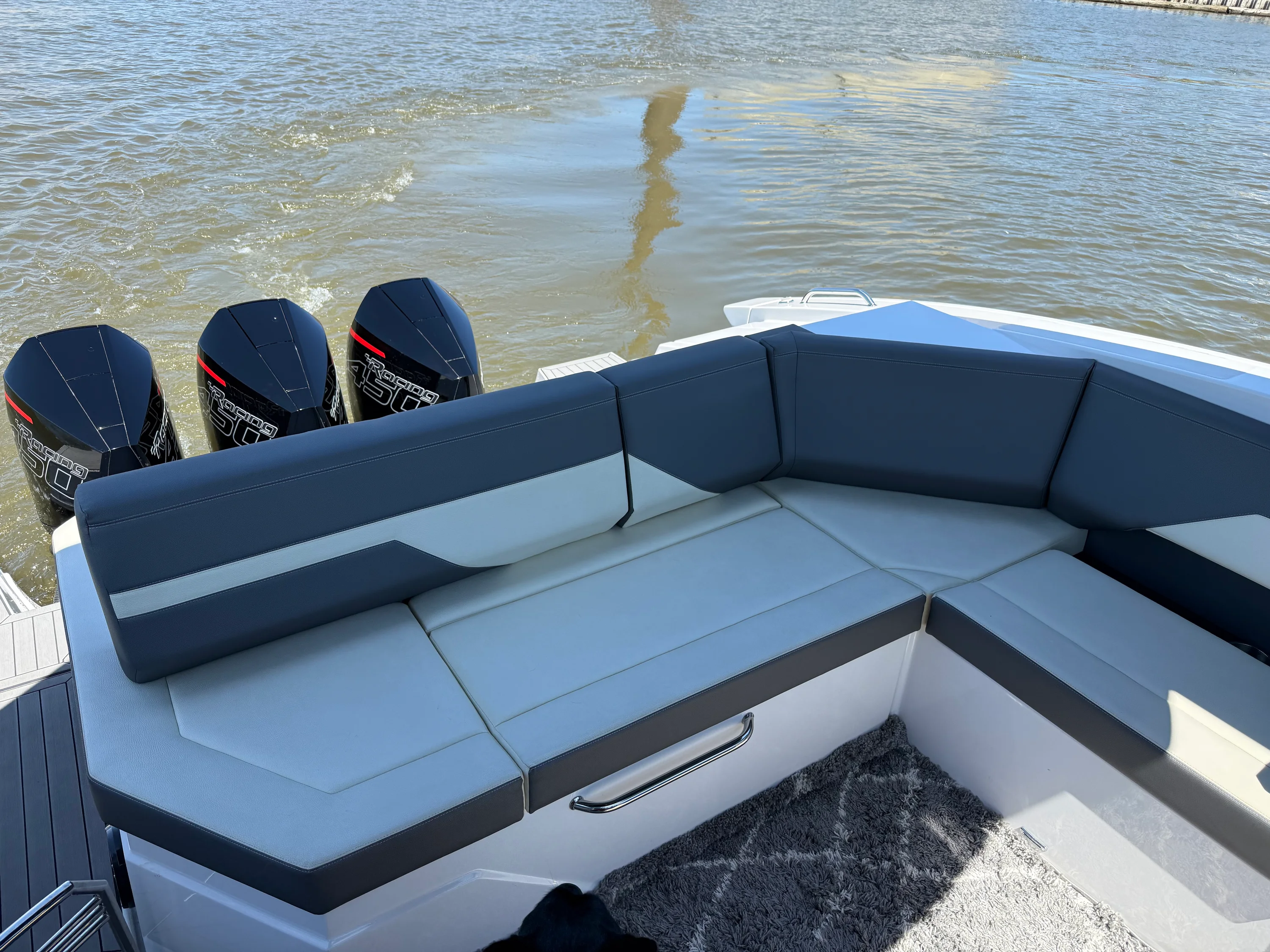 2021 Cruisers Yachts 38 GLS Image Thumbnail #98