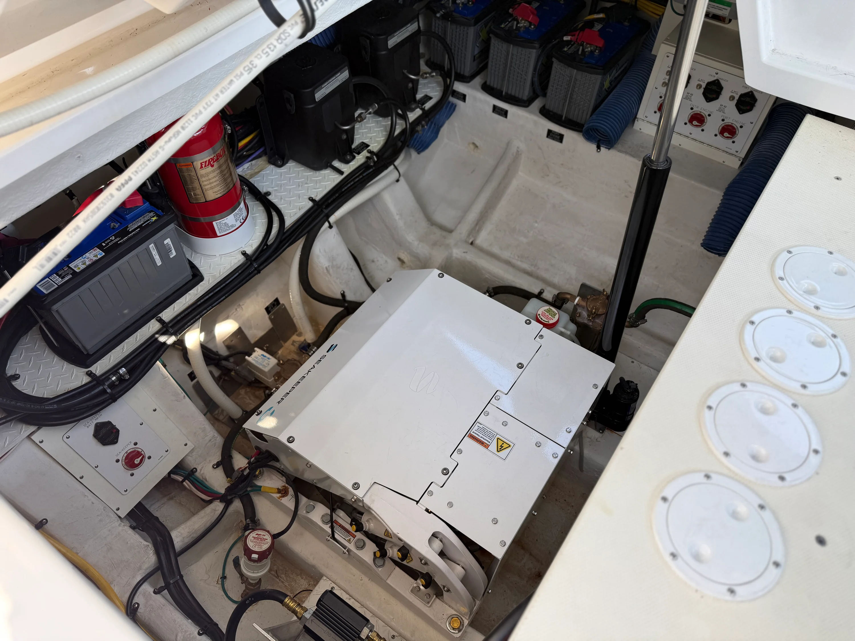 2021 Cruisers Yachts 38 GLS Image Thumbnail #60