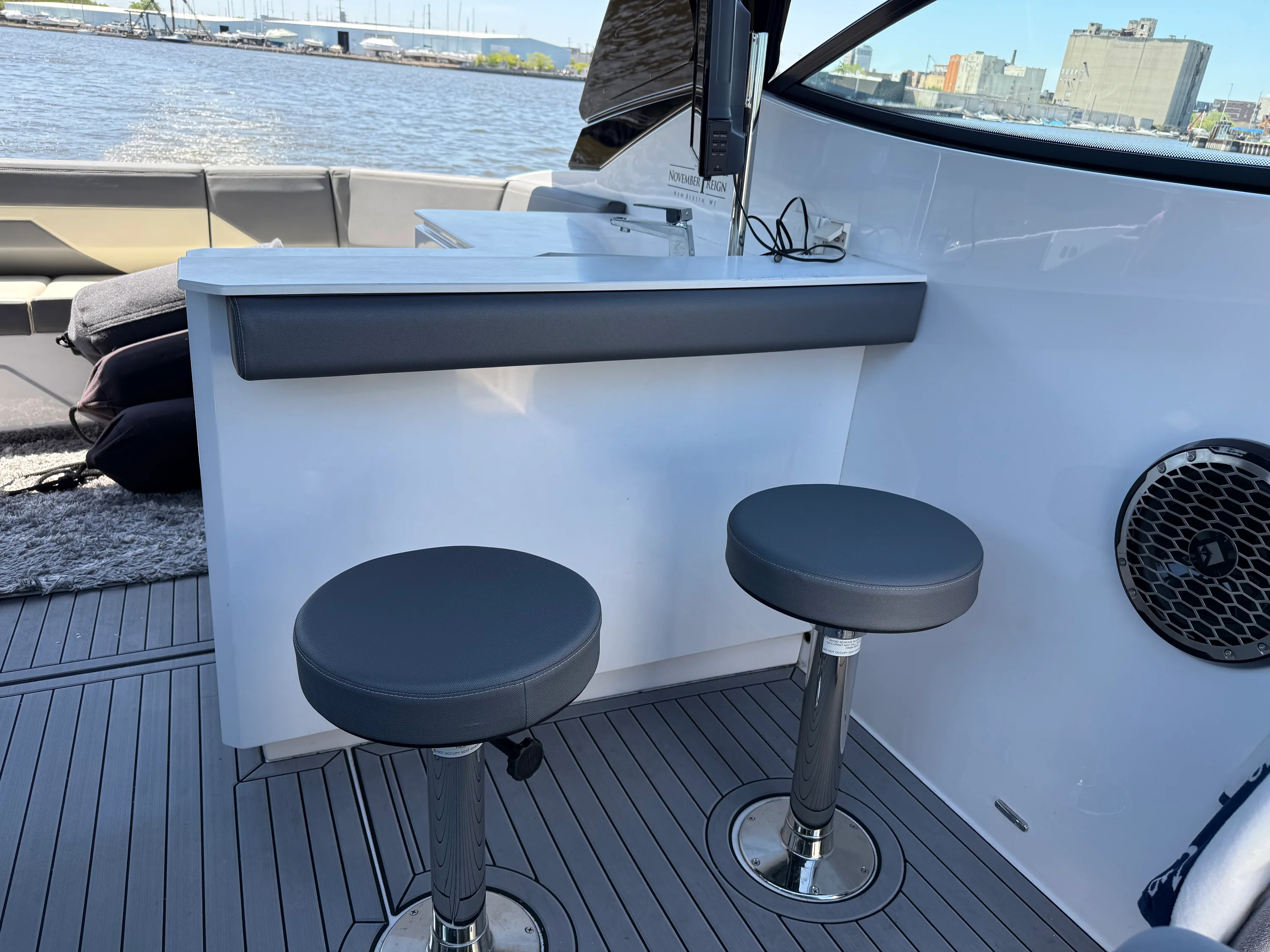 2021 Cruisers Yachts 38 GLS Image Thumbnail #25