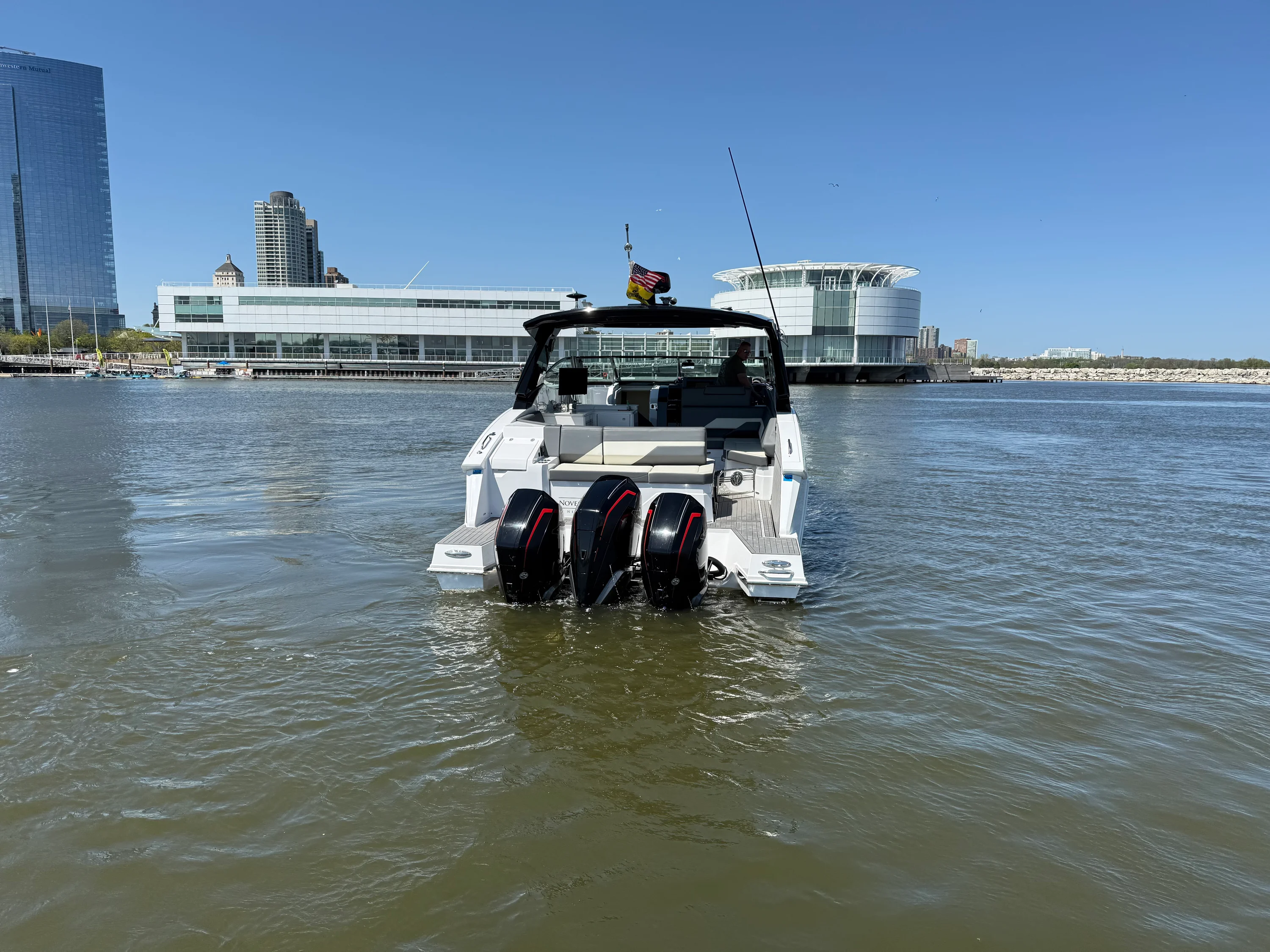 2021 Cruisers Yachts 38 GLS Image Thumbnail #8