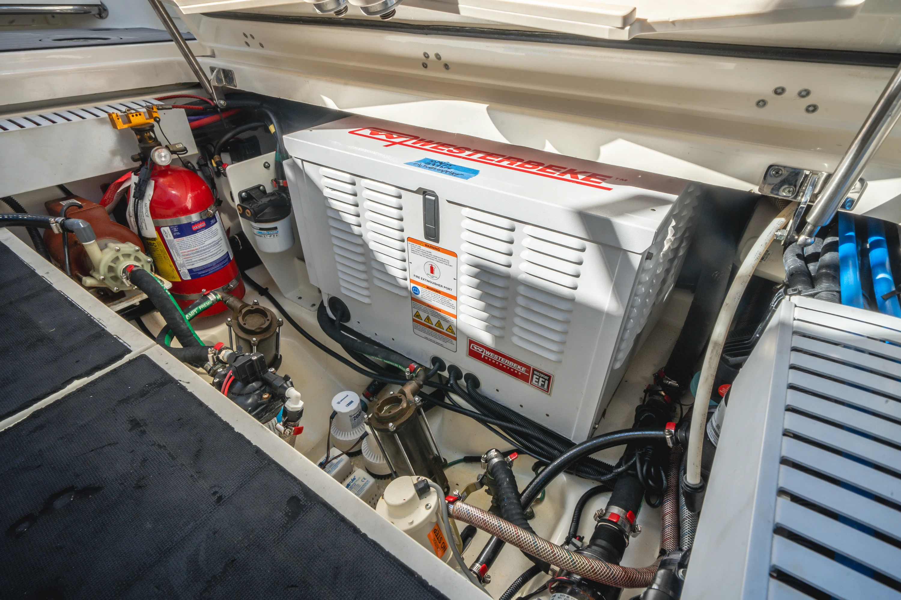 2021 Boston Whaler 350 REALM Image Thumbnail #42