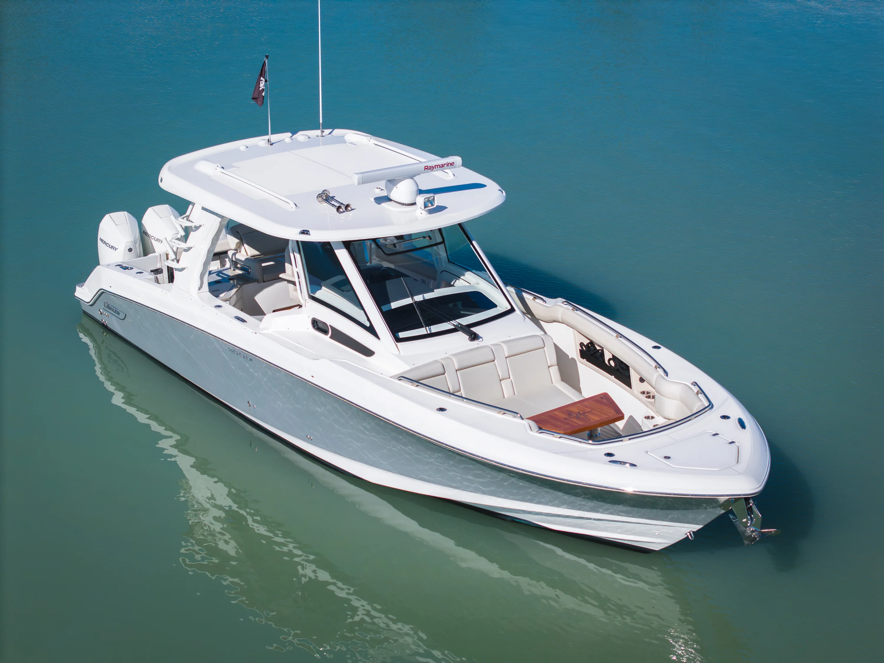 2021 Boston Whaler 350 REALM Image Thumbnail #1