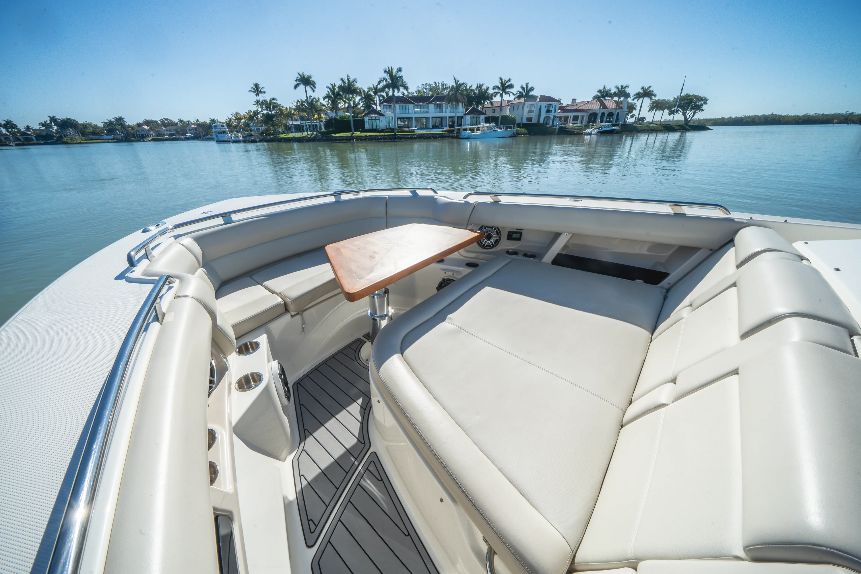 2021 Boston Whaler 350 REALM Image Thumbnail #10