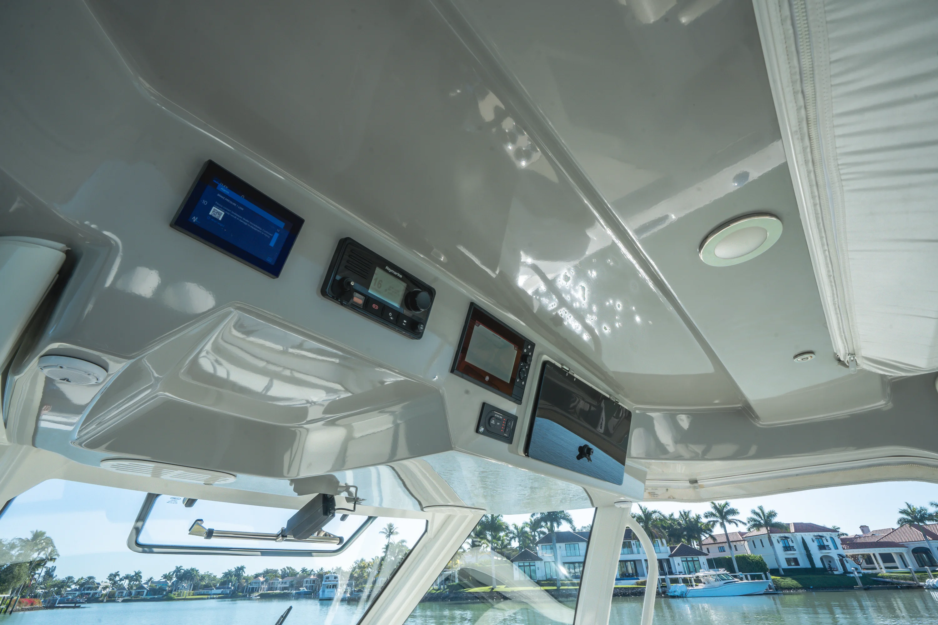 2021 Boston Whaler 350 REALM Image Thumbnail #26