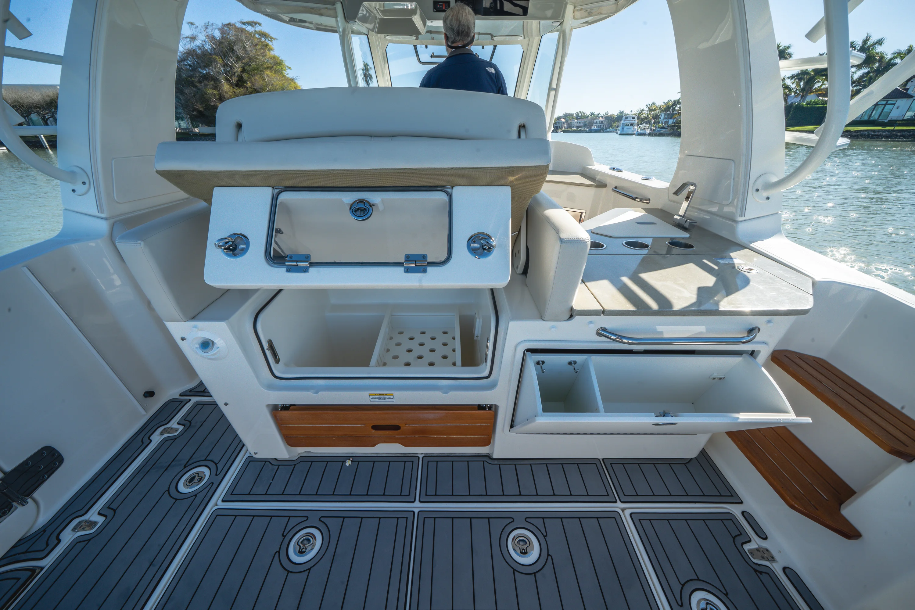 2021 Boston Whaler 350 REALM Image Thumbnail #22