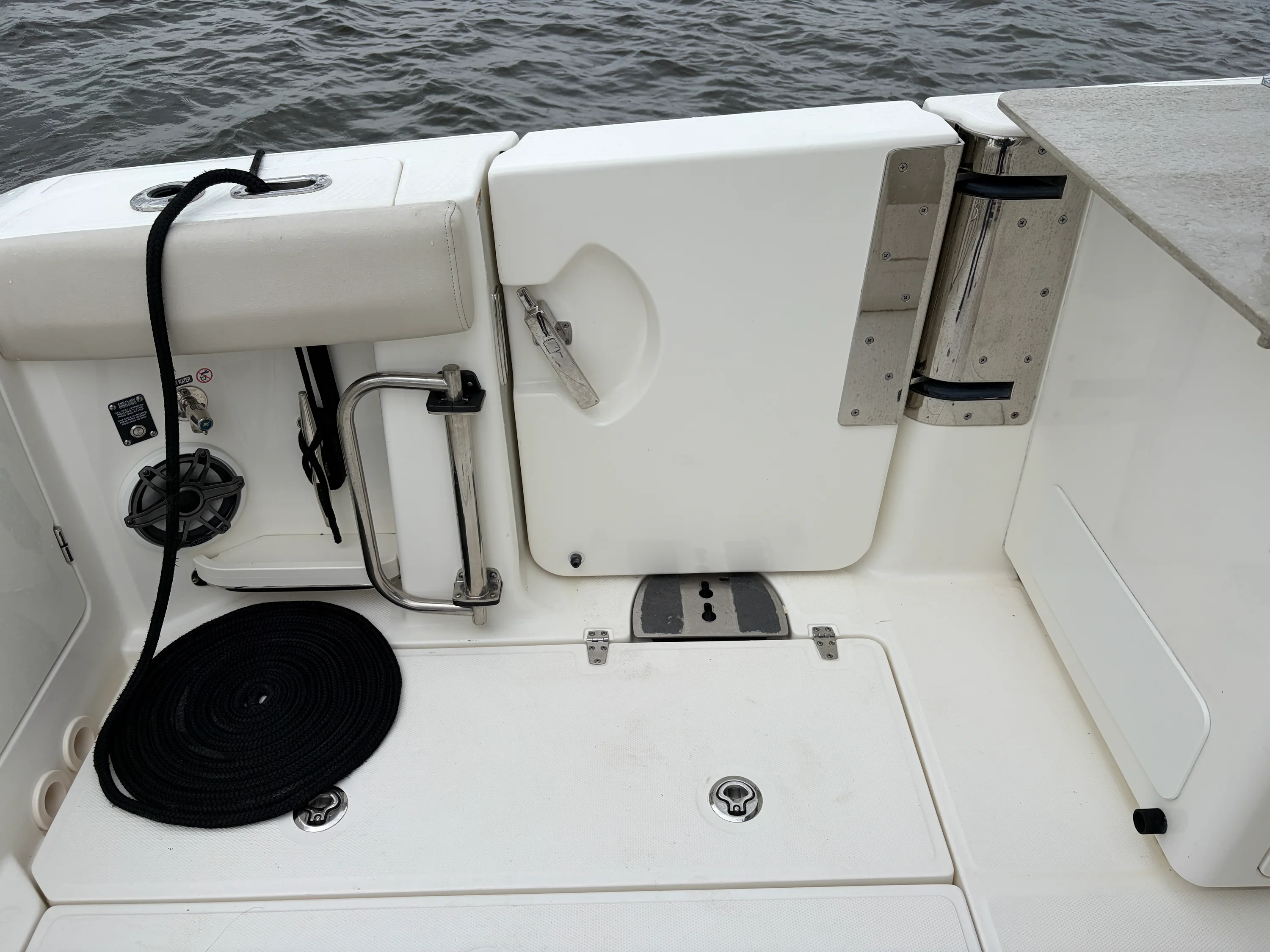 2022 Boston Whaler 380 Realm Image Thumbnail #11