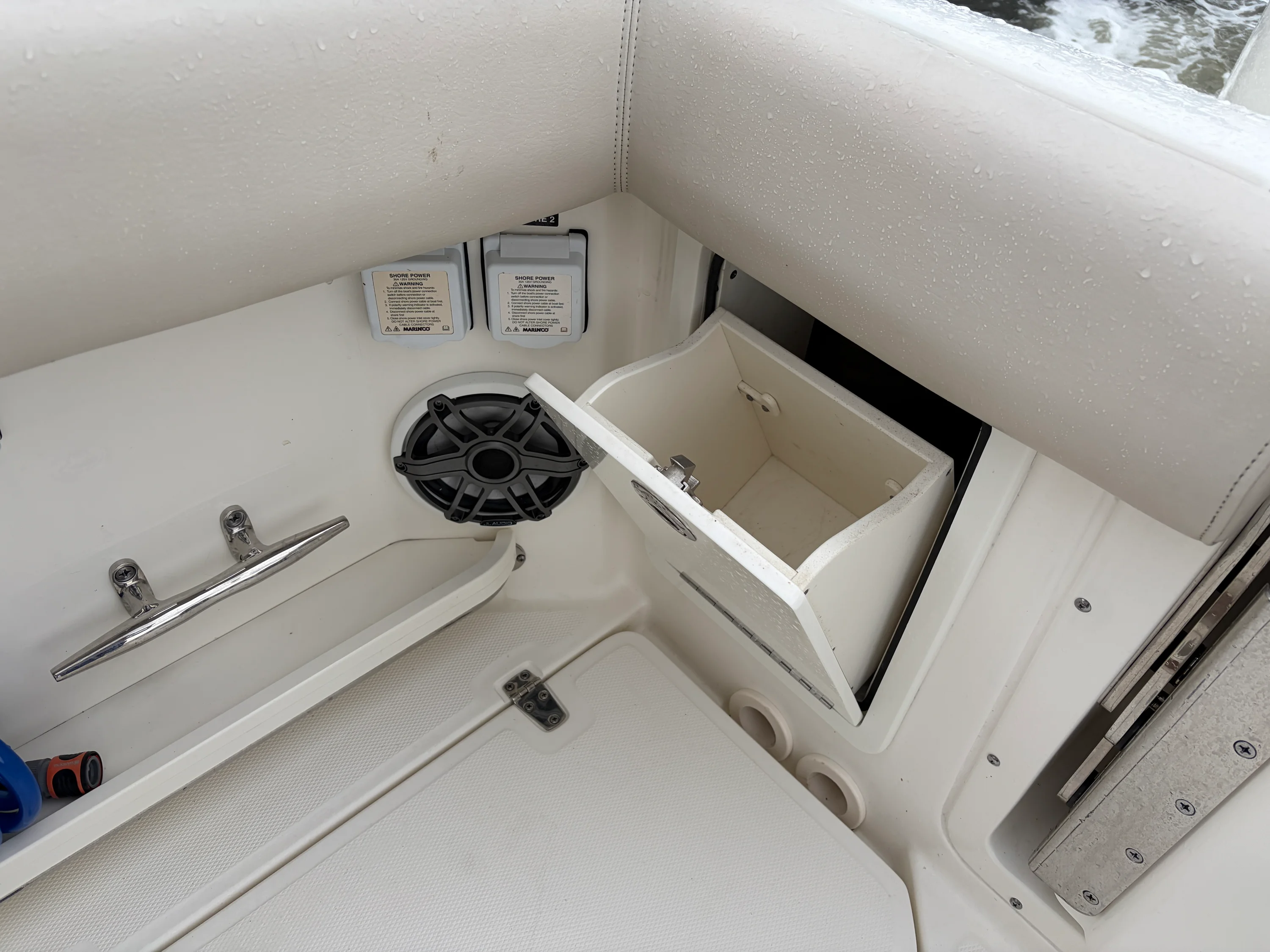 2022 Boston Whaler 380 Realm Image Thumbnail #10