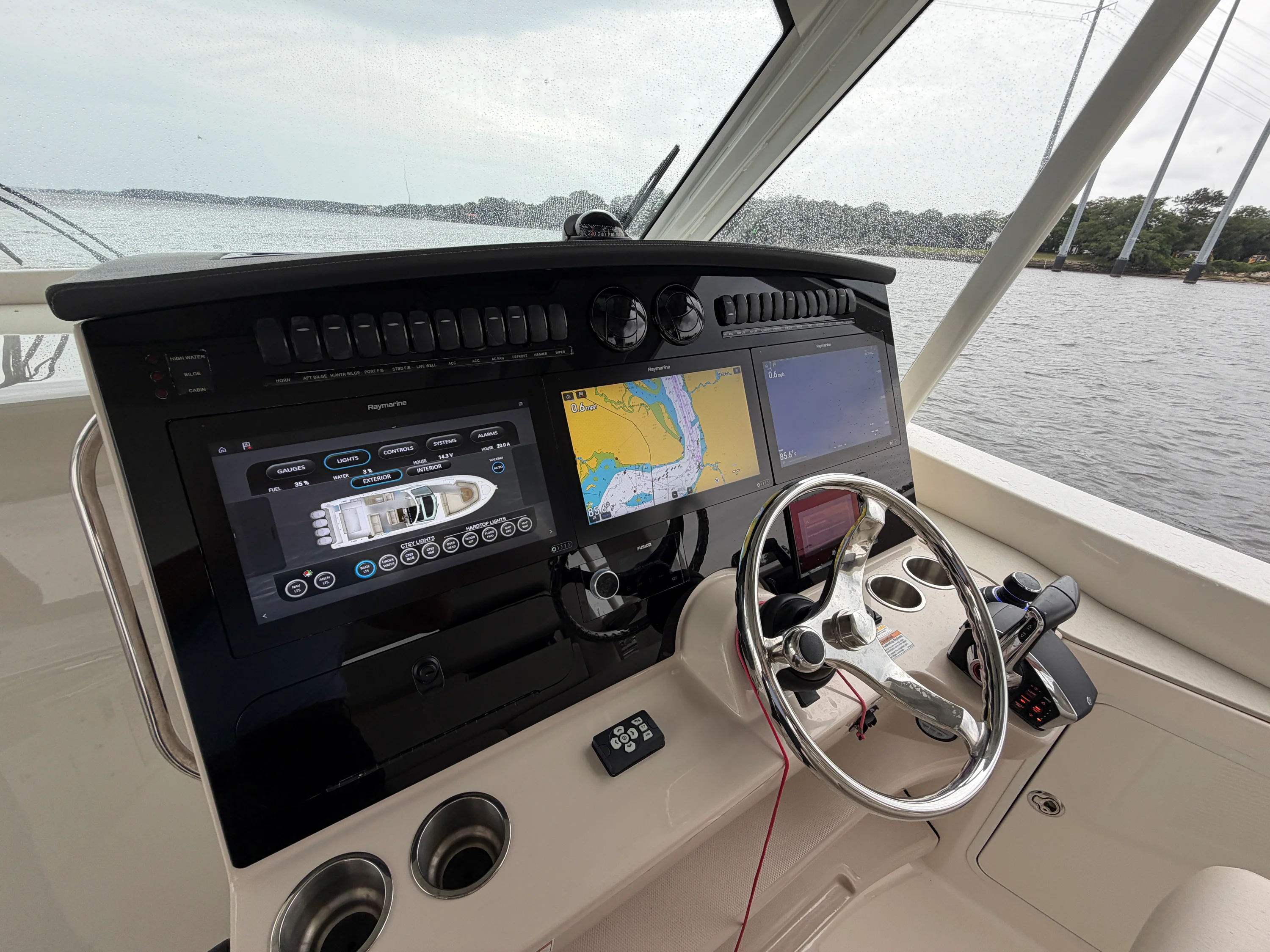 2022 Boston Whaler 380 Realm Image Thumbnail #28