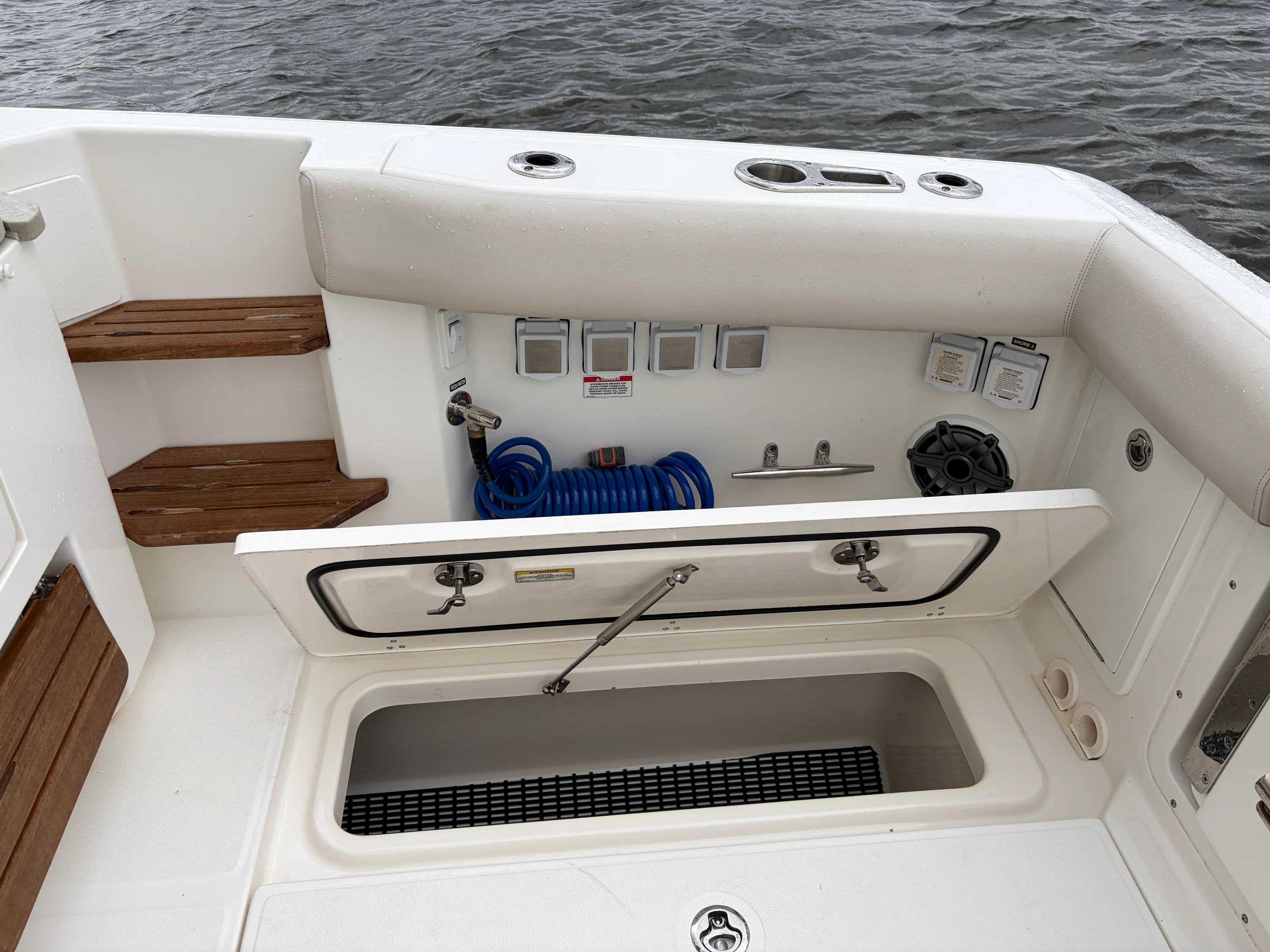 2022 Boston Whaler 380 Realm Image Thumbnail #13