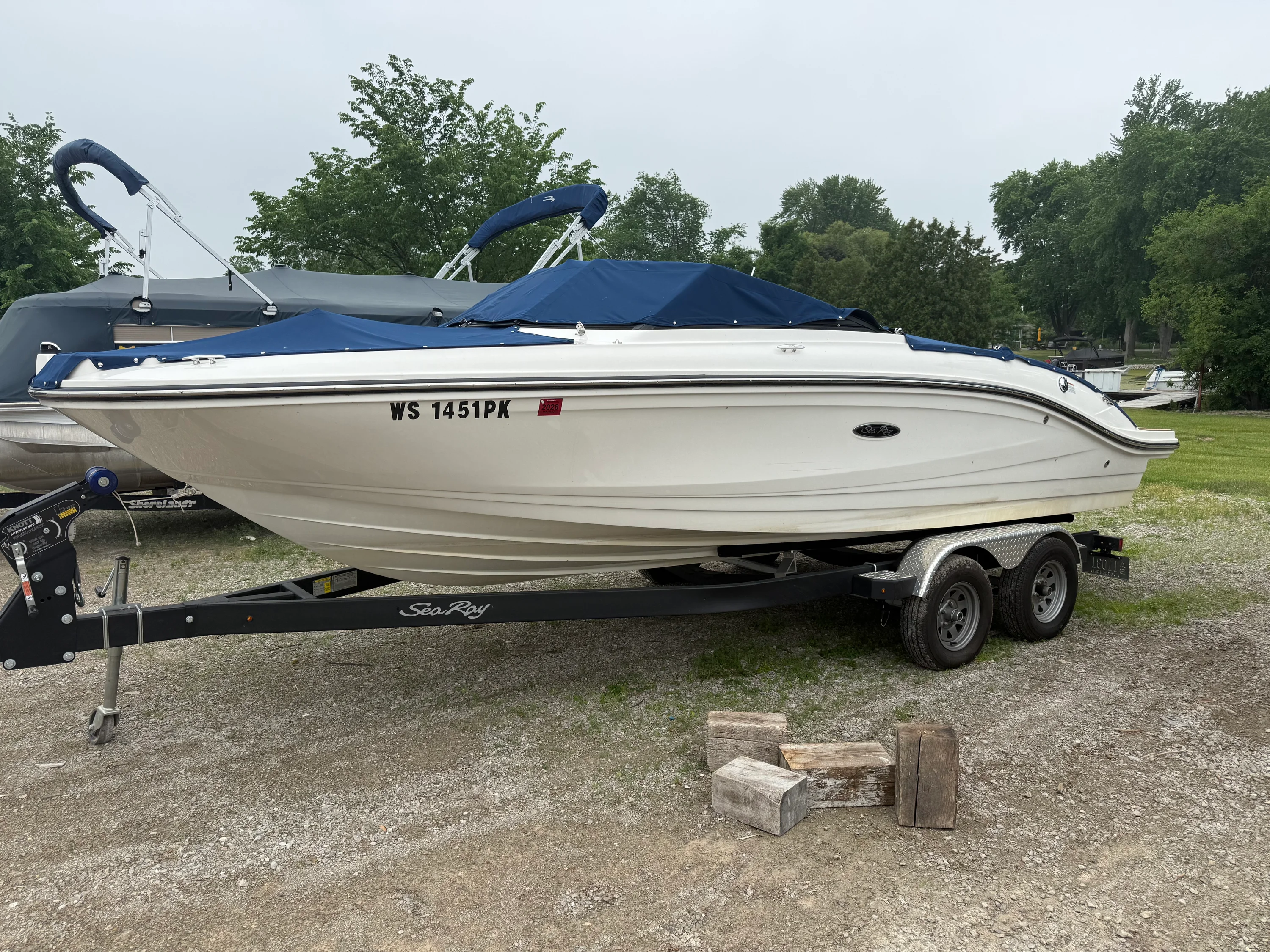 2022 Sea Ray 210 SPX Image Thumbnail #0