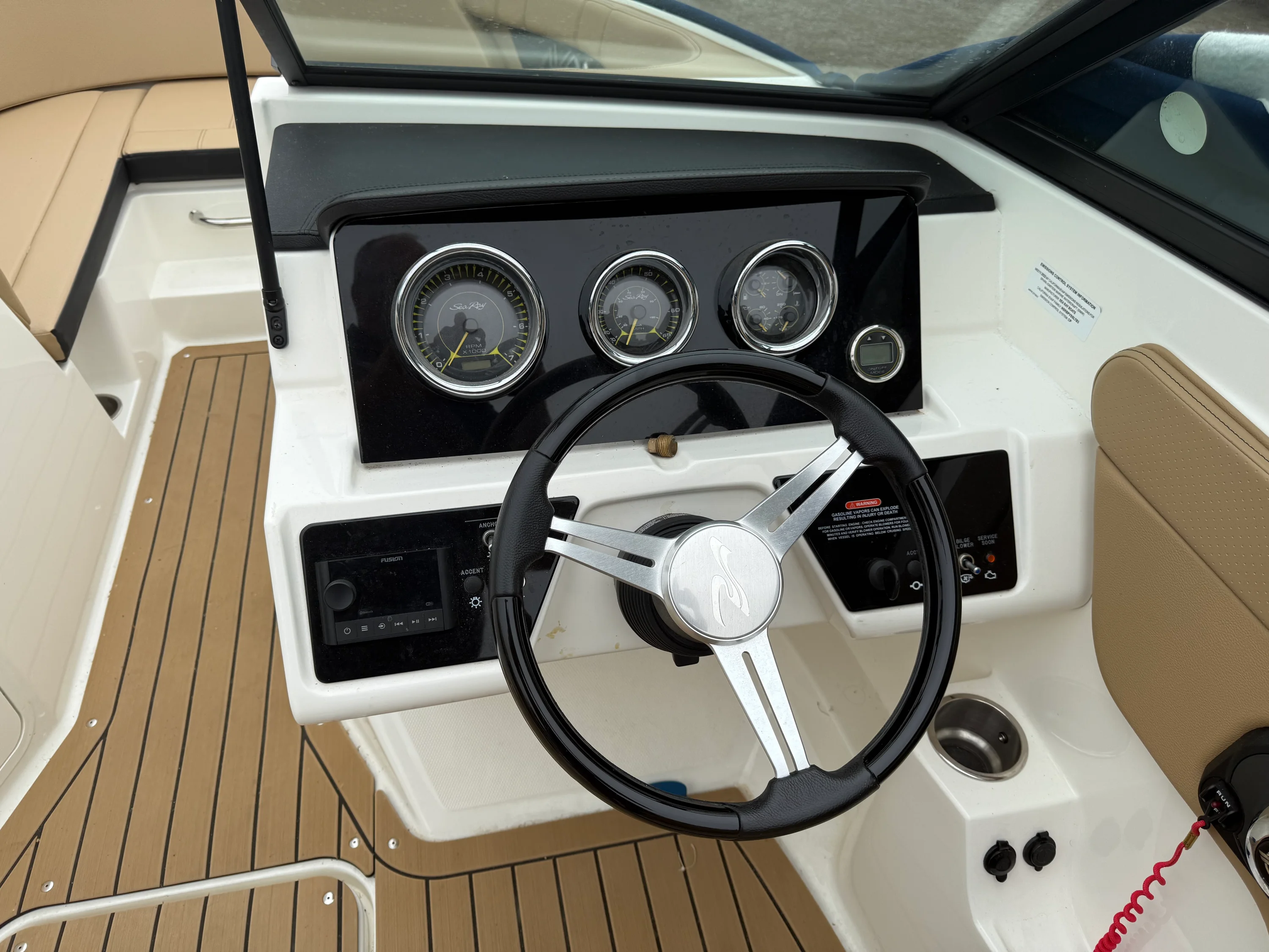 2022 Sea Ray 210 SPX Image Thumbnail #5