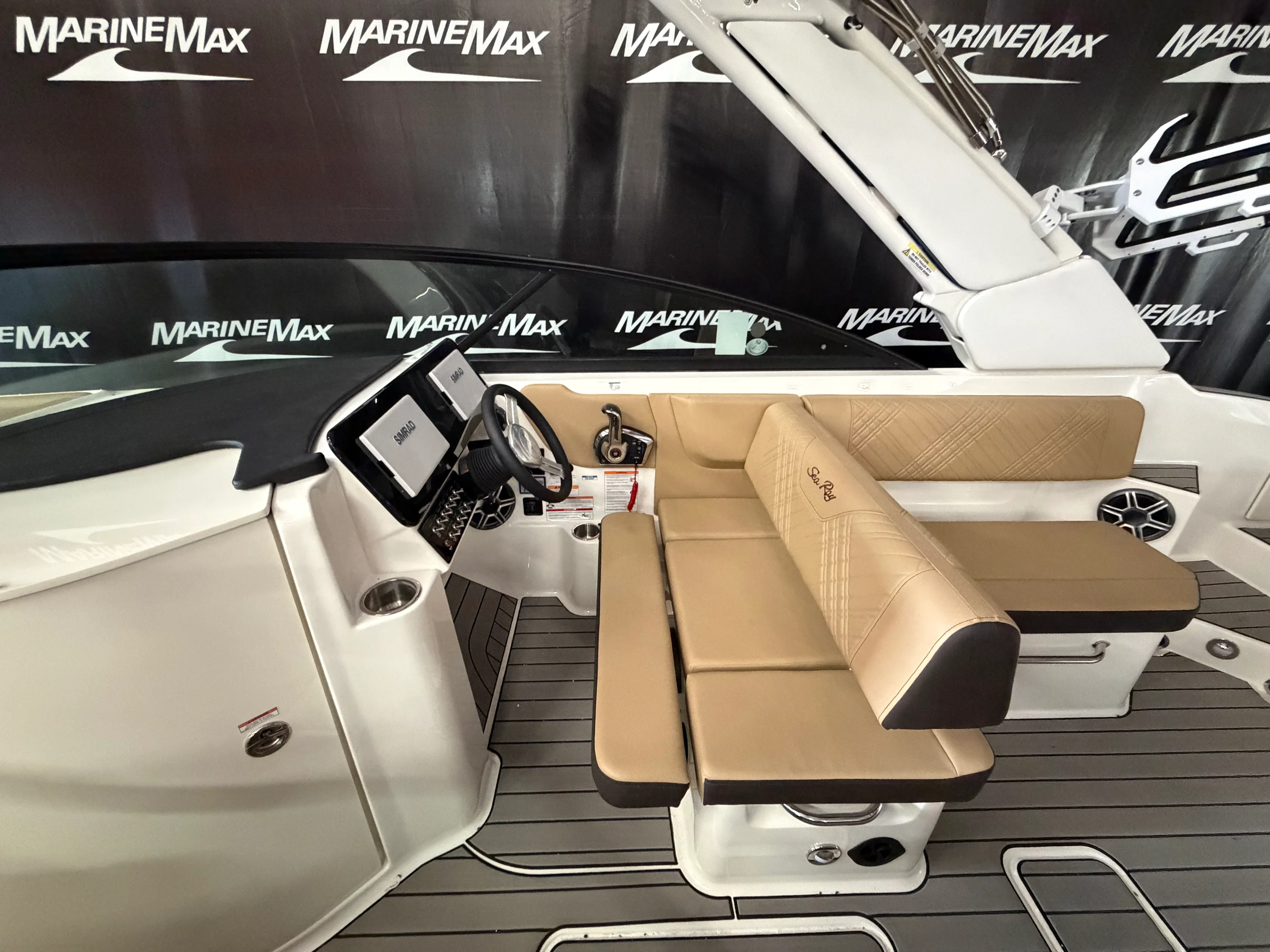 2026 Sea Ray SDX 270 Surf Image Thumbnail #31