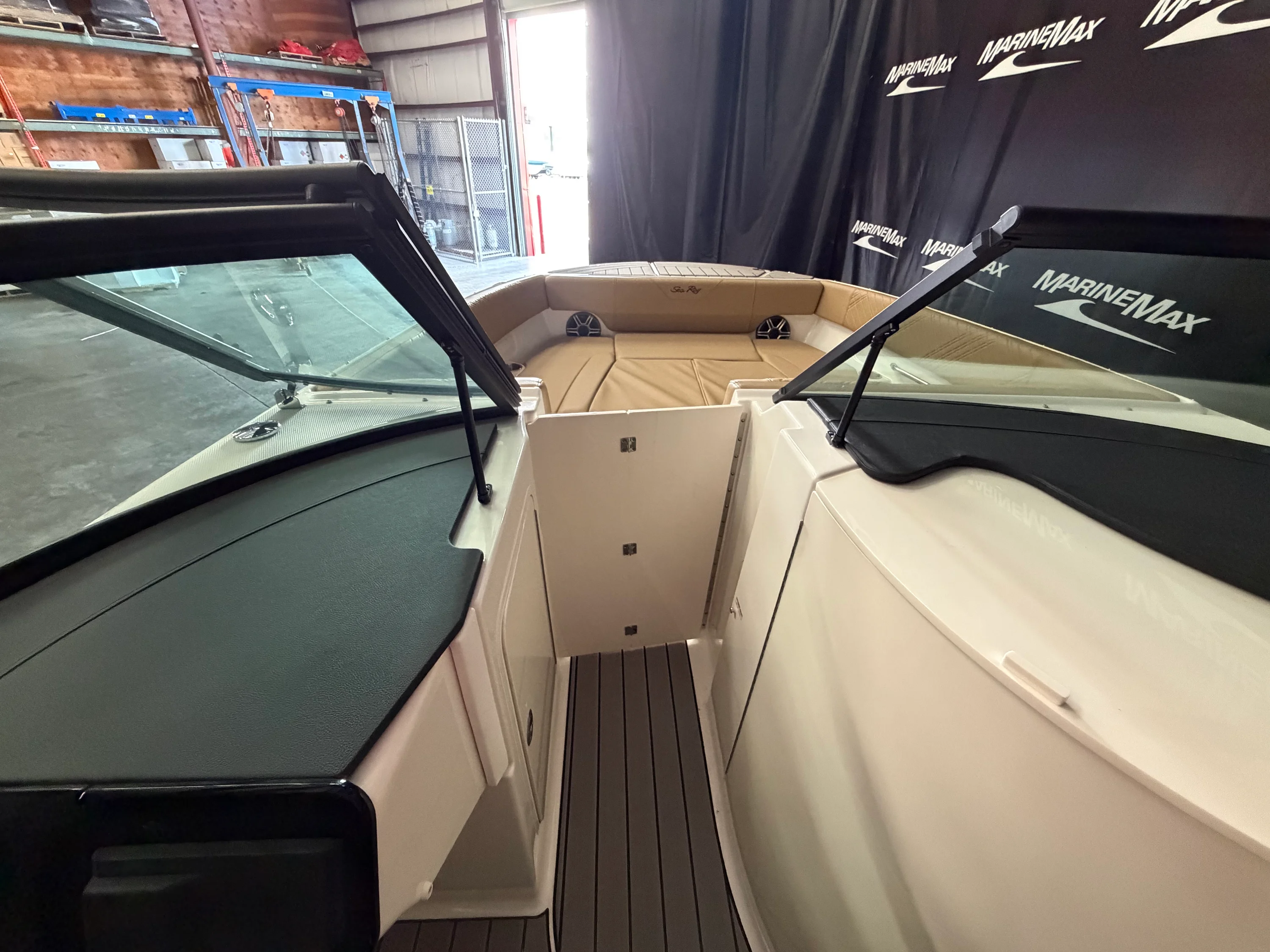 2026 Sea Ray SDX 270 Surf Image Thumbnail #43