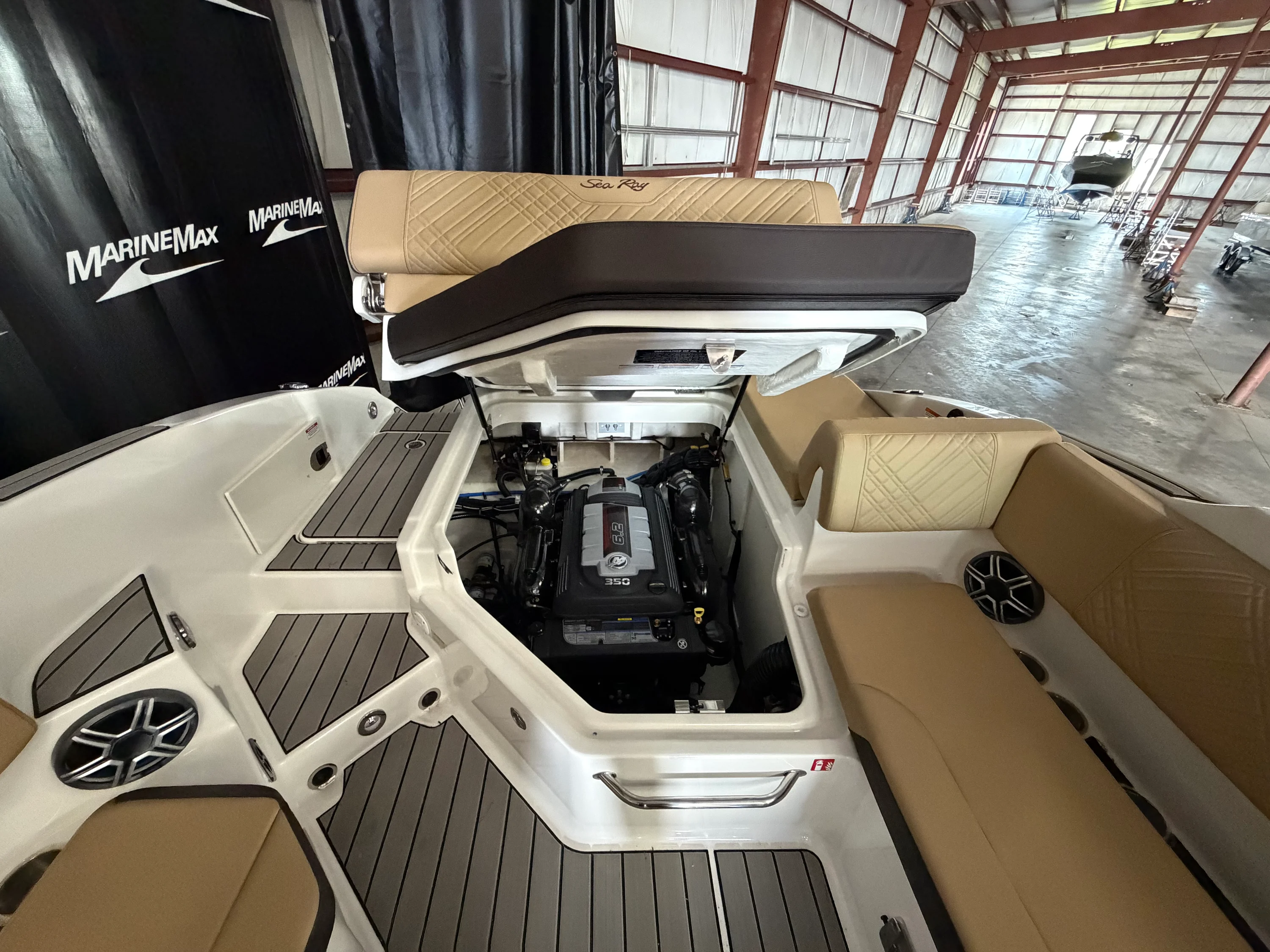 2026 Sea Ray SDX 270 Surf Image Thumbnail #24