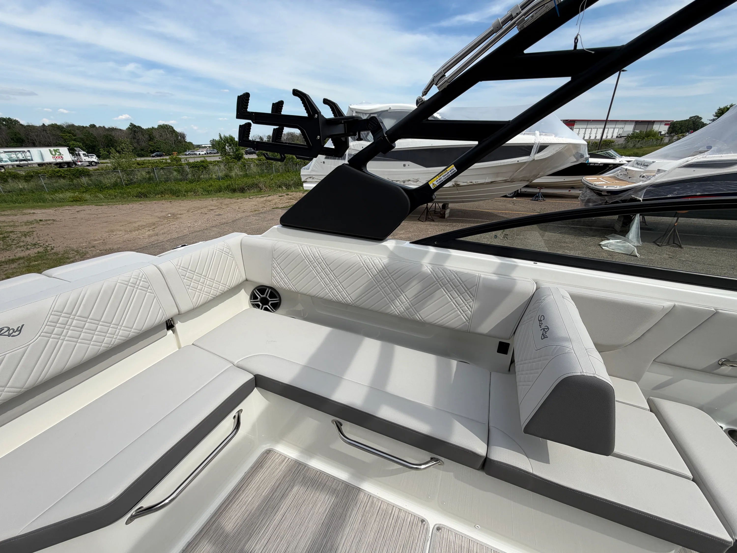 2026 Sea Ray SDX 250 Surf Image Thumbnail #24