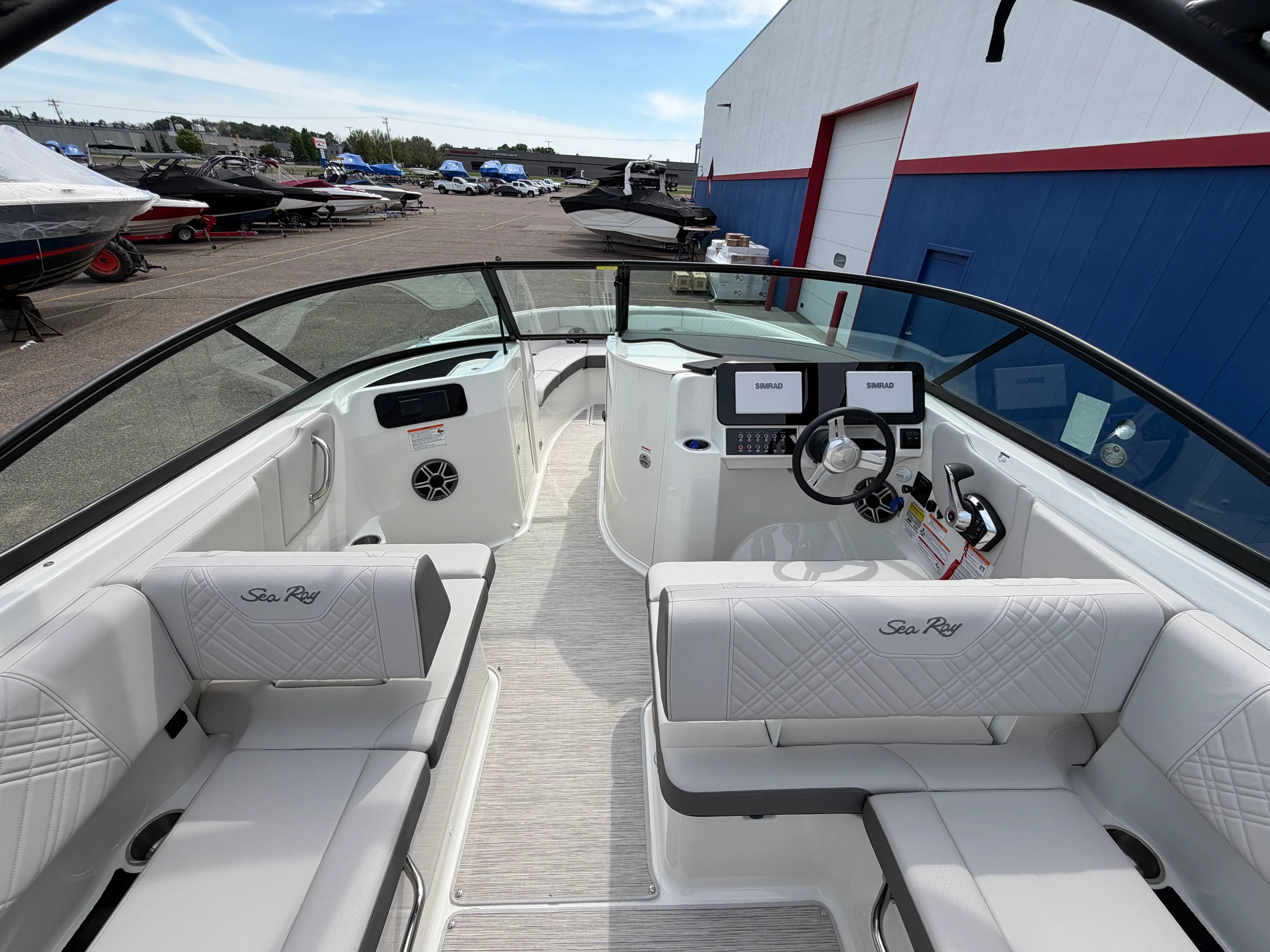 2026 Sea Ray SDX 250 Surf Image Thumbnail #17