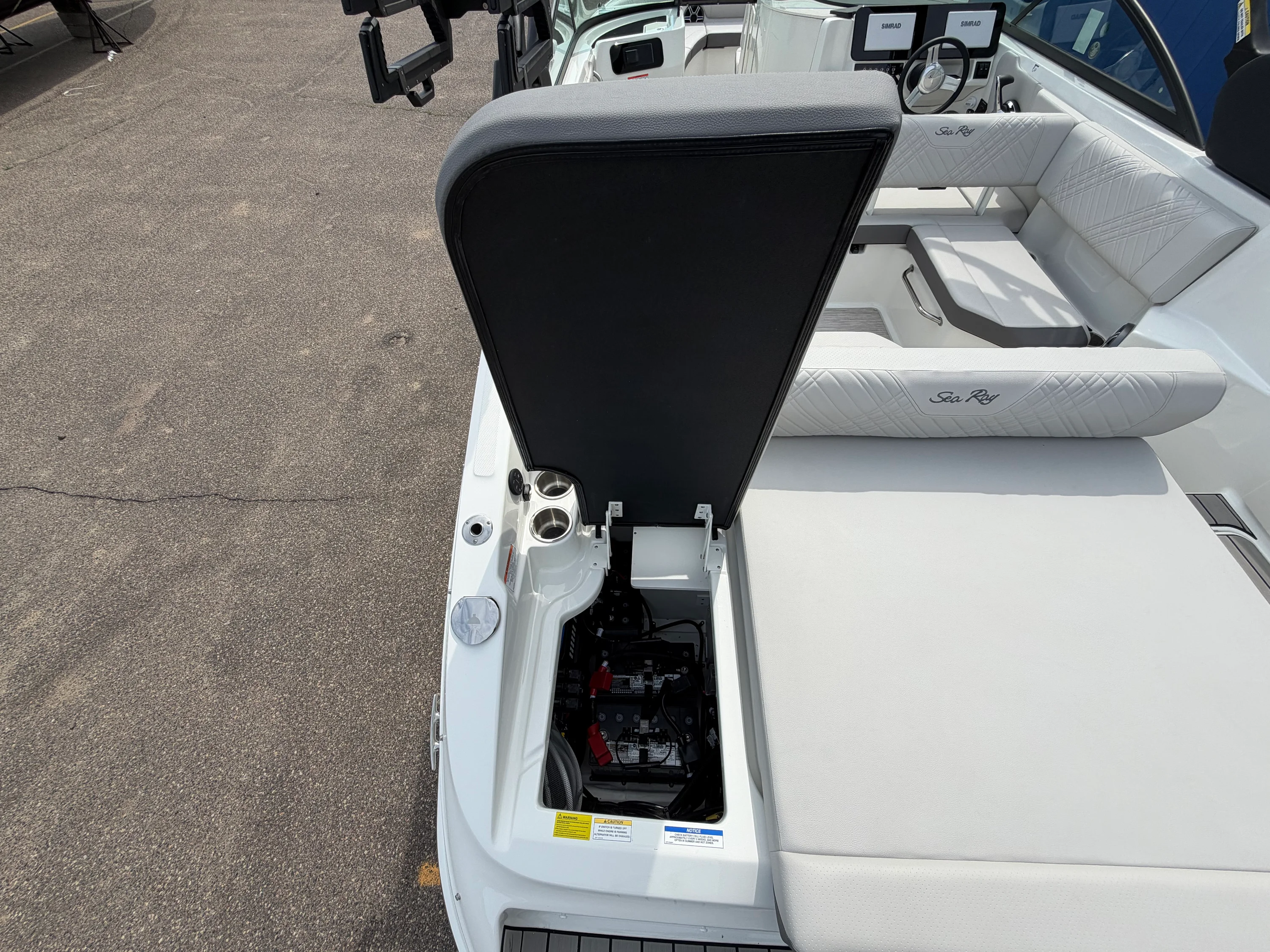 2026 Sea Ray SDX 250 Surf Image Thumbnail #12