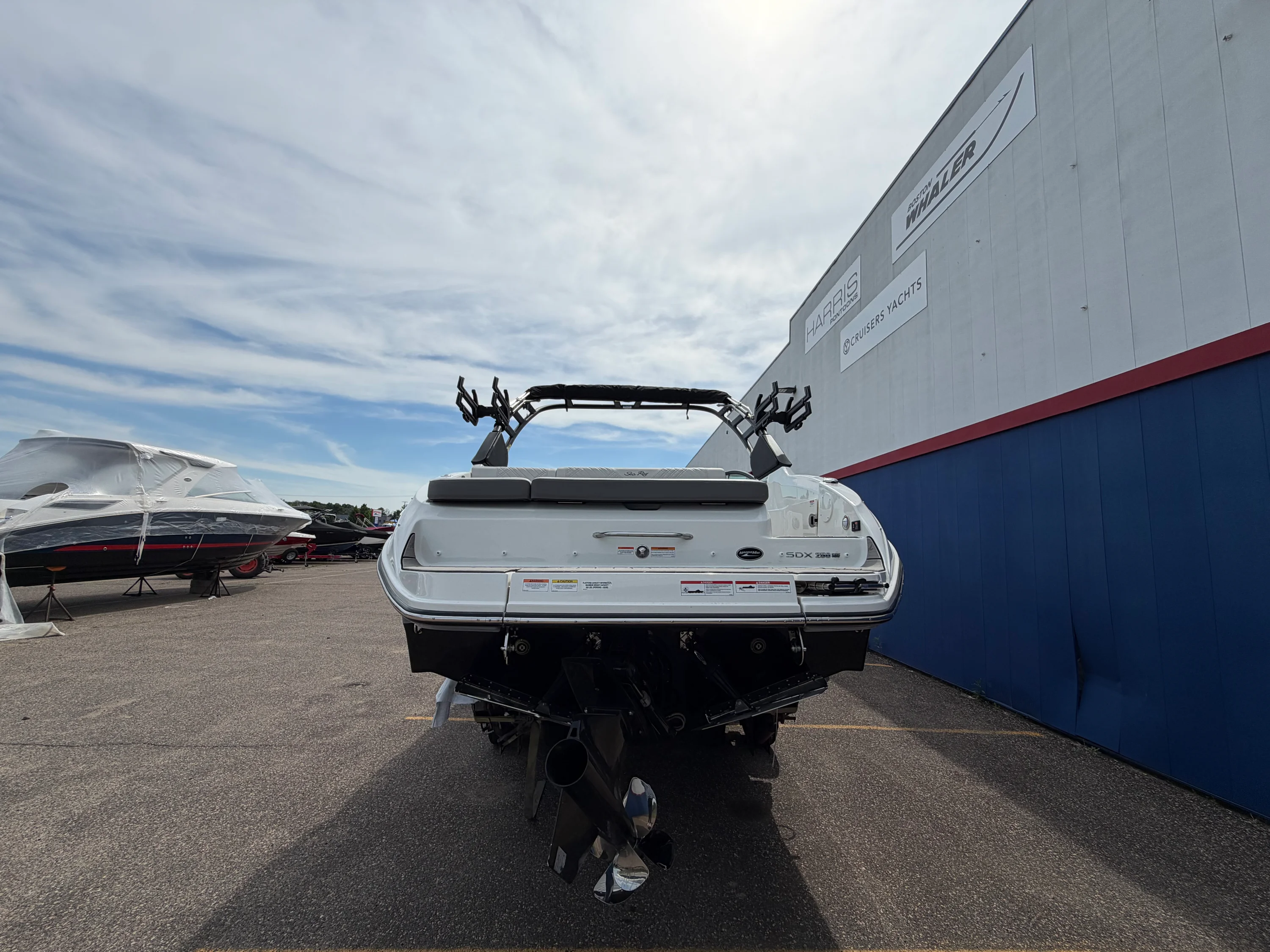 2026 Sea Ray SDX 250 Surf Image Thumbnail #6
