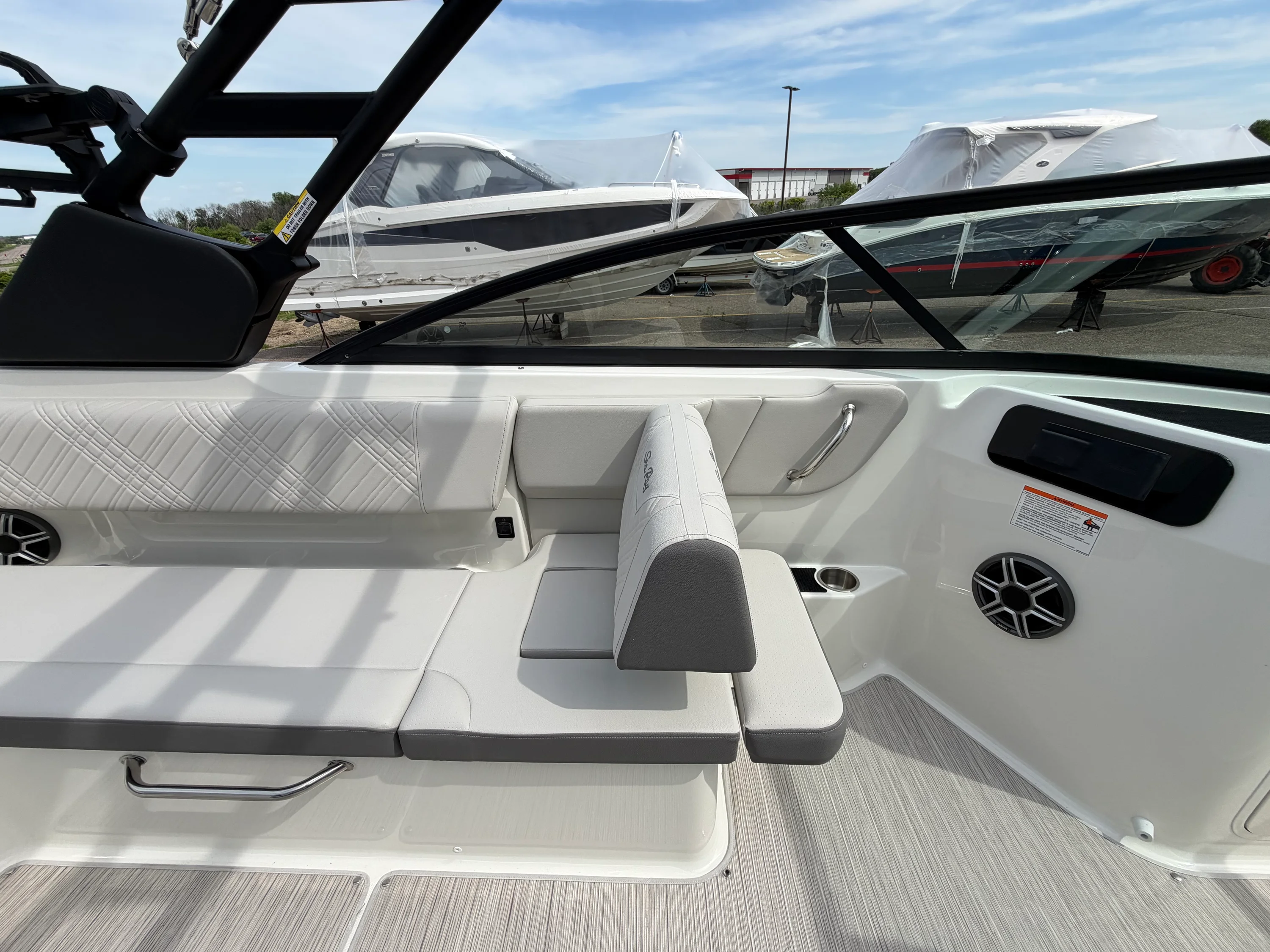 2026 Sea Ray SDX 250 Surf Image Thumbnail #25