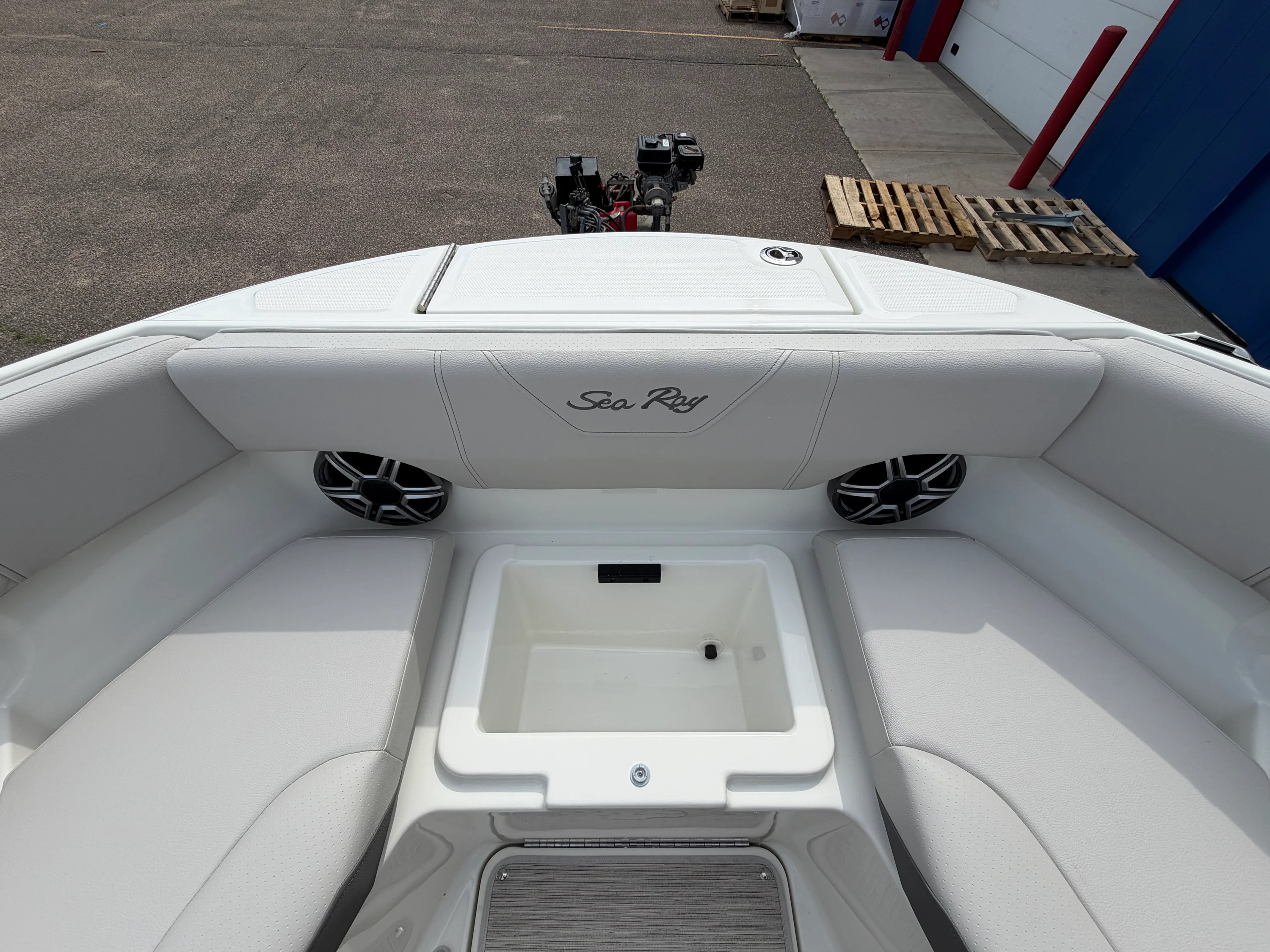 2026 Sea Ray SDX 250 Surf Image Thumbnail #45