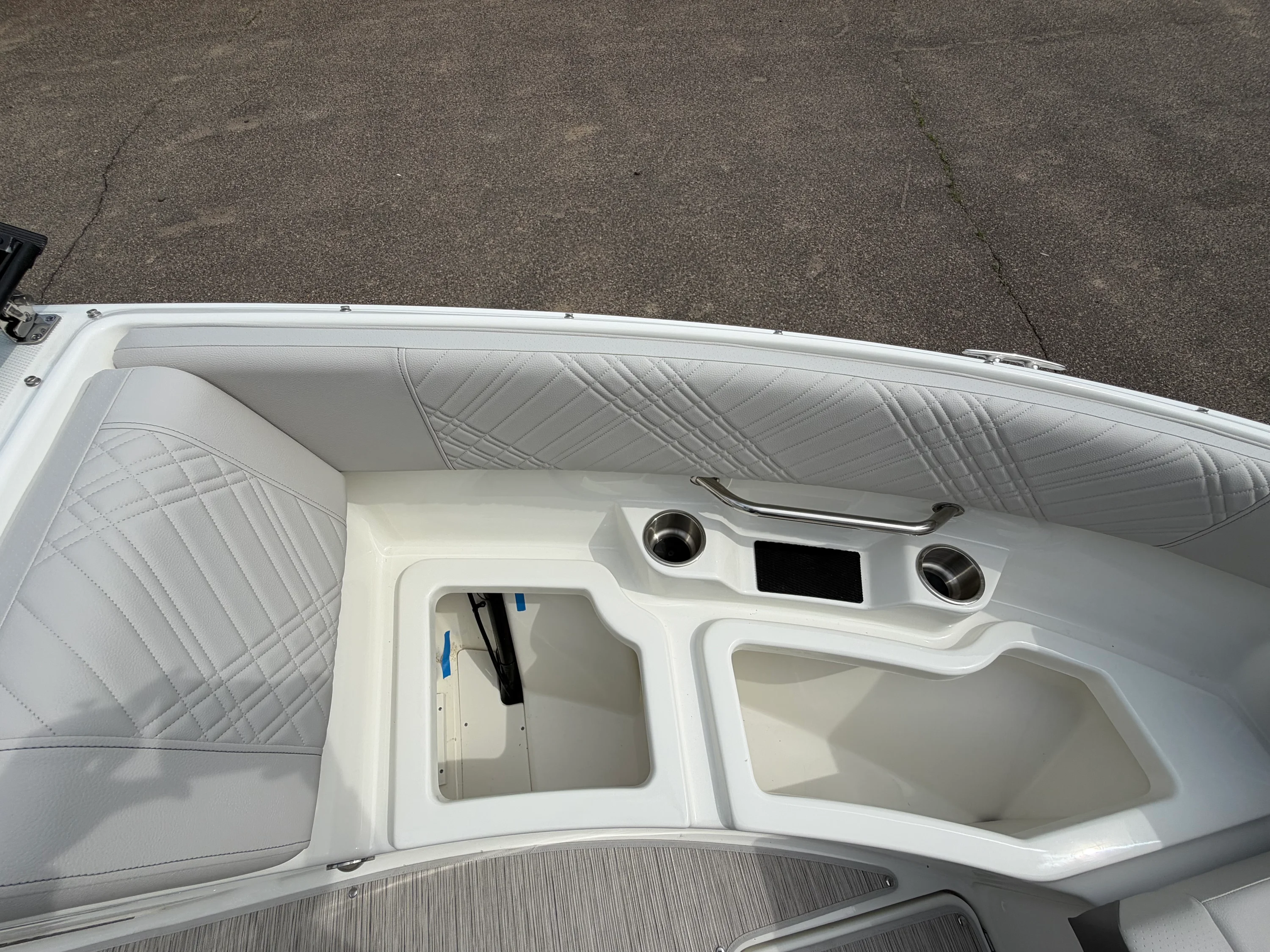 2026 Sea Ray SDX 250 Surf Image Thumbnail #43