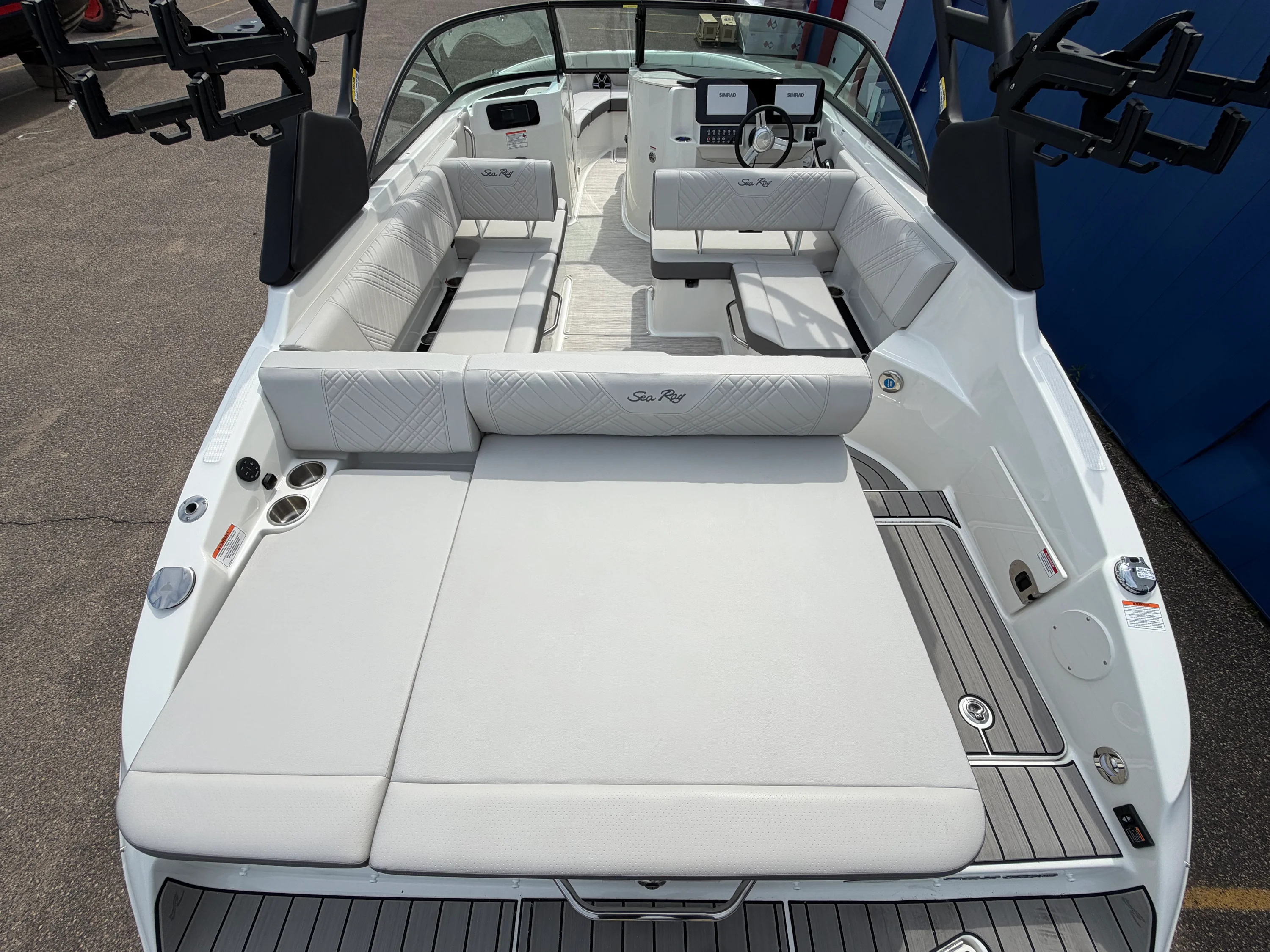2026 Sea Ray SDX 250 Surf Image Thumbnail #9