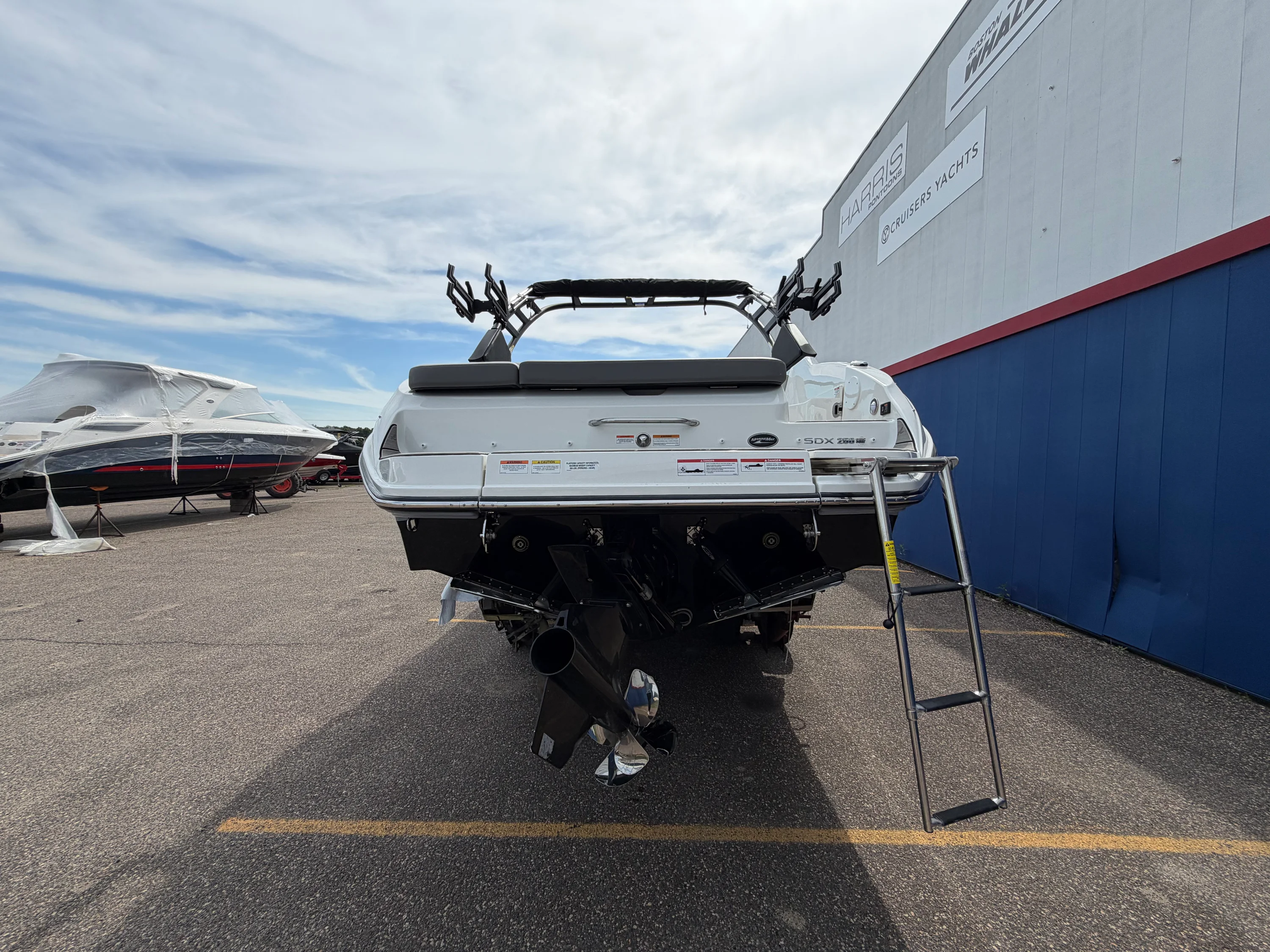 2026 Sea Ray SDX 250 Surf Image Thumbnail #7