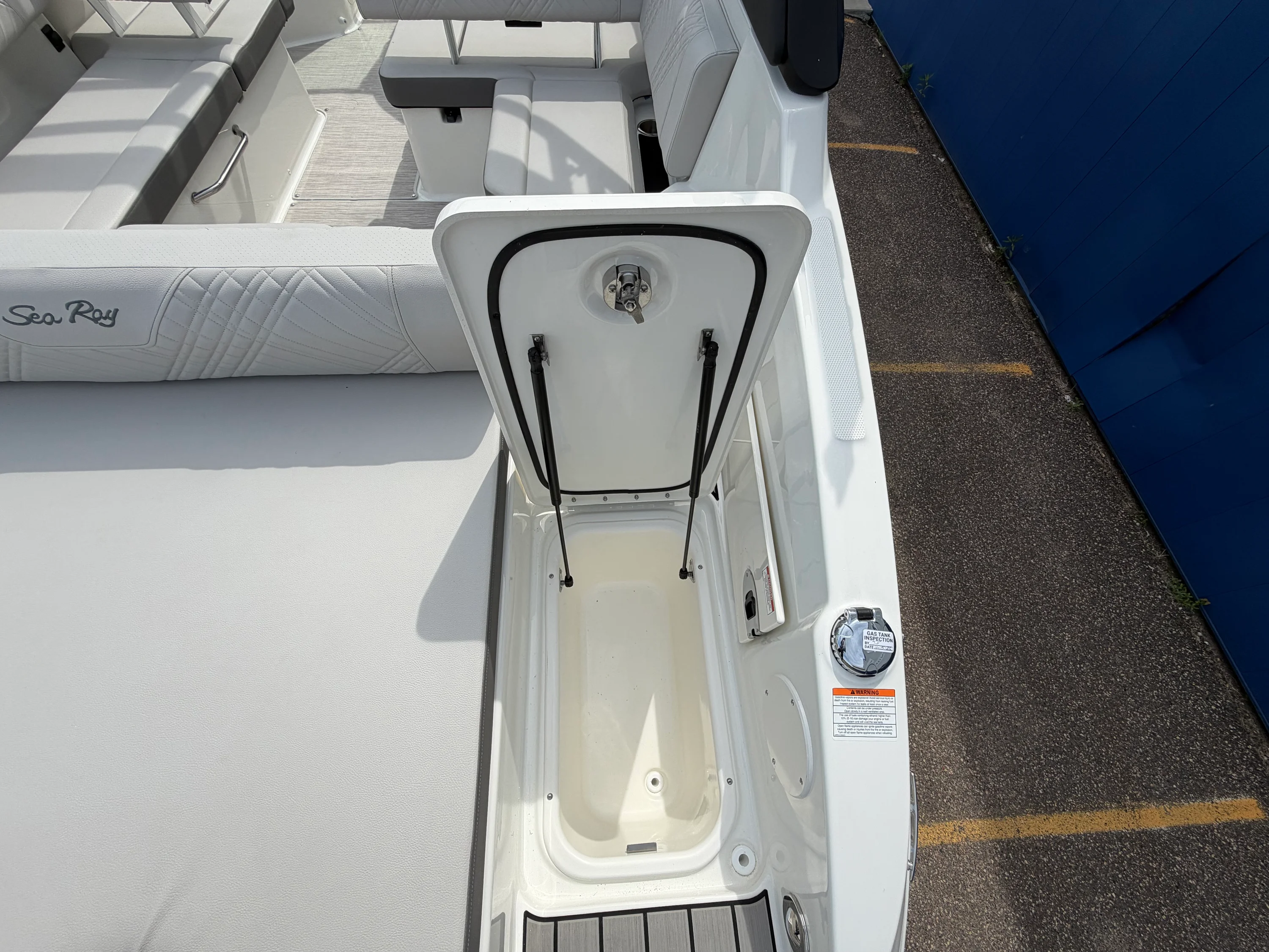 2026 Sea Ray SDX 250 Surf Image Thumbnail #13