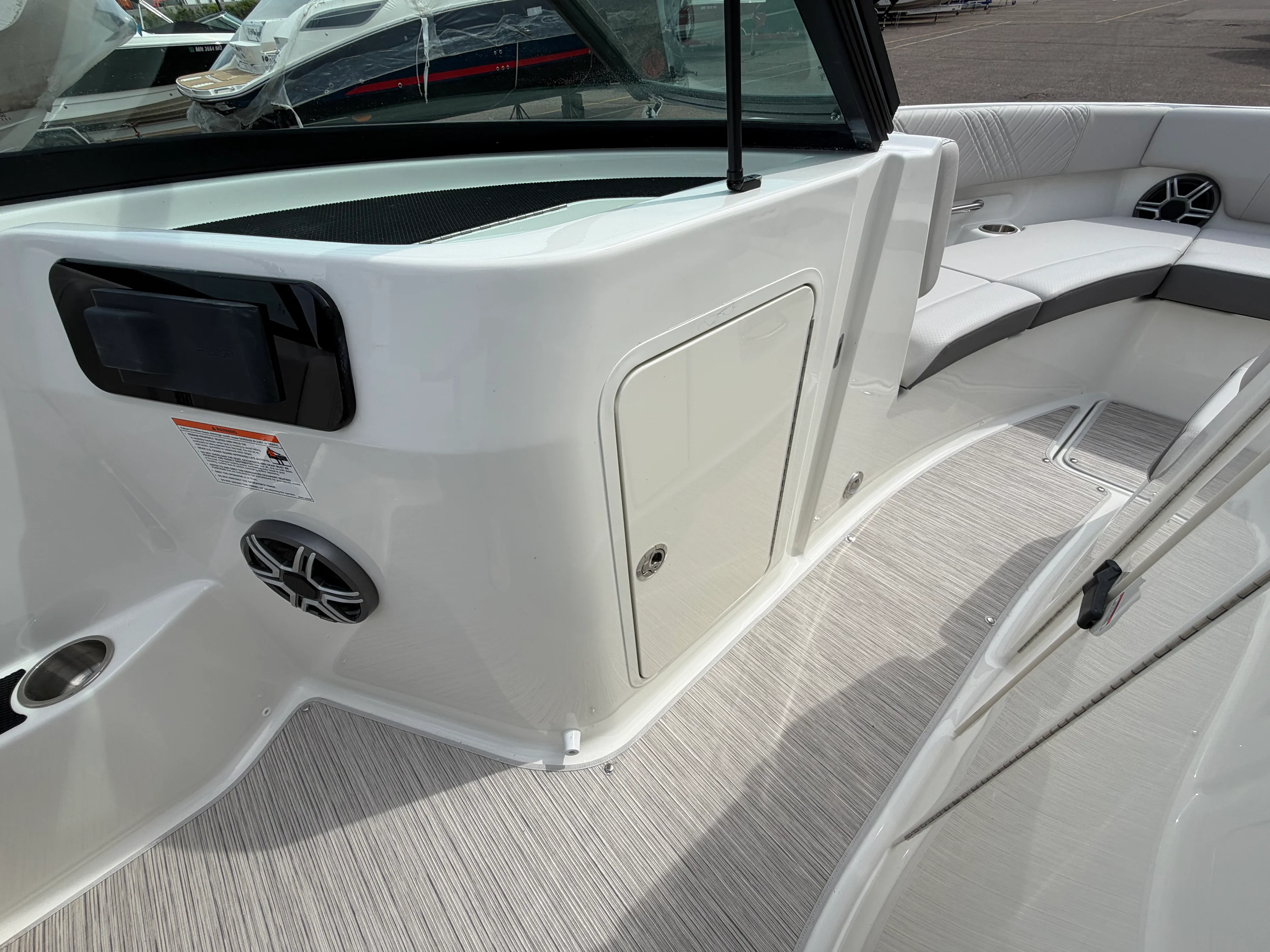 2026 Sea Ray SDX 250 Surf Image Thumbnail #37