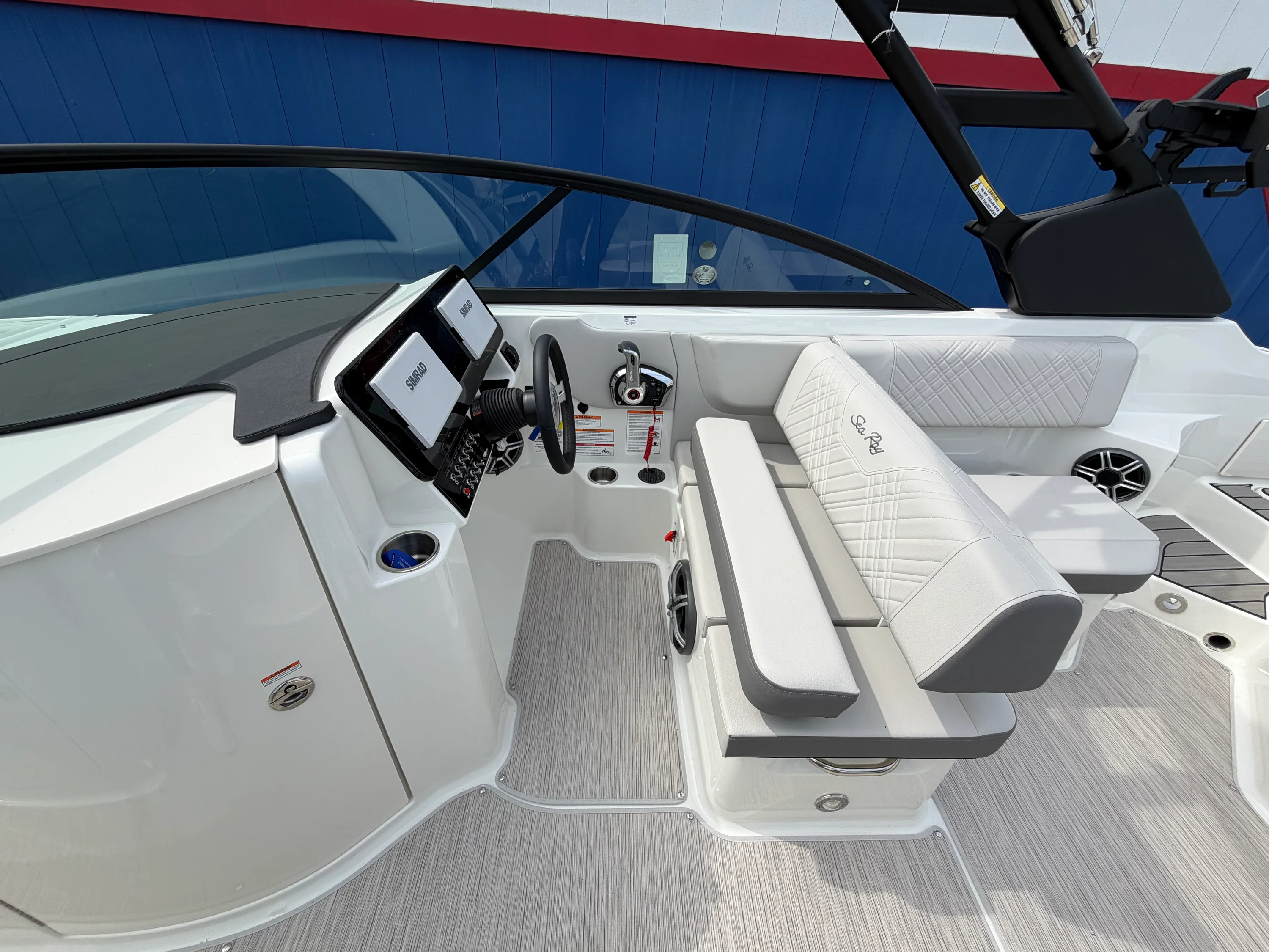 2026 Sea Ray SDX 250 Surf Image Thumbnail #31