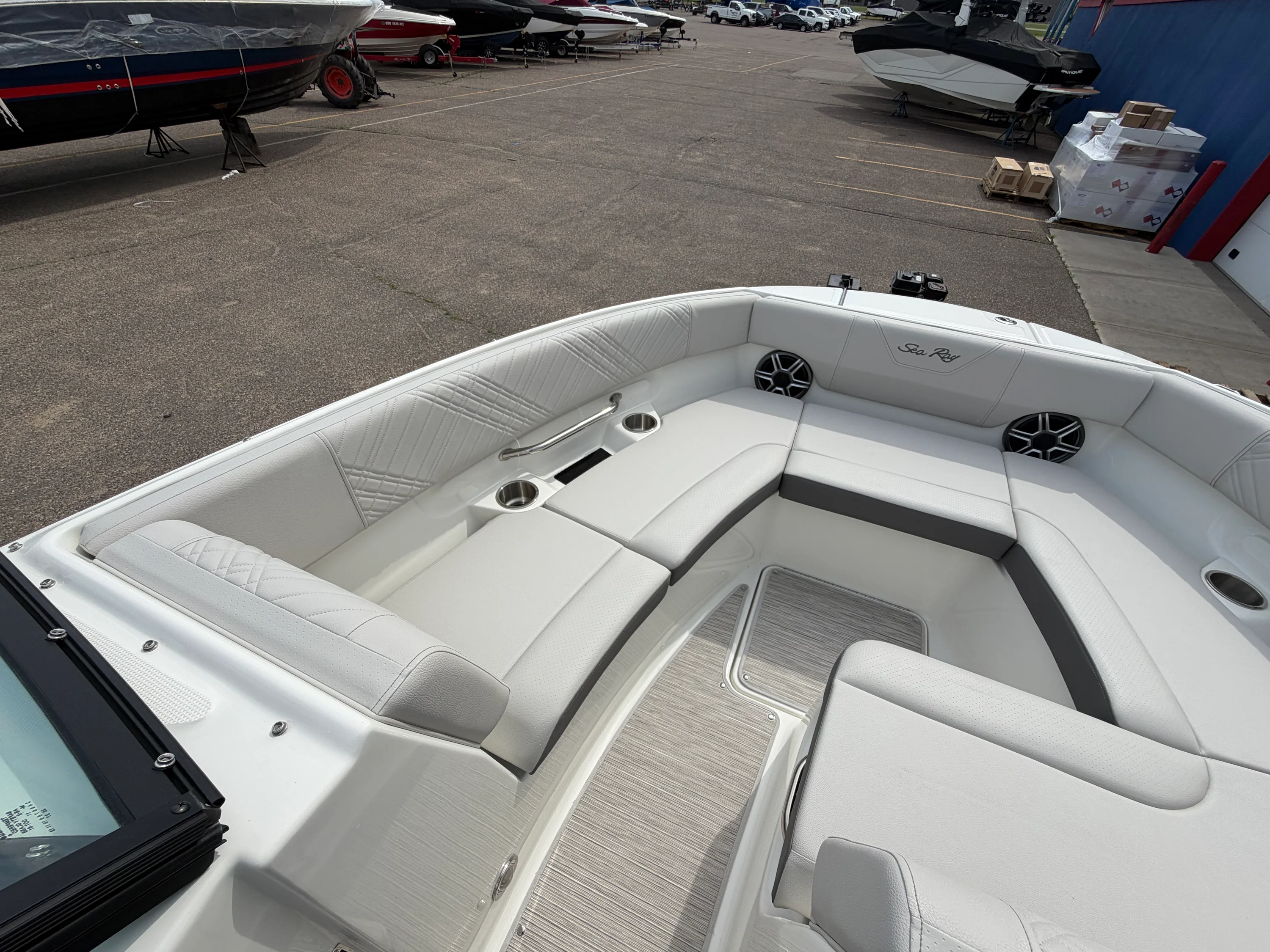 2026 Sea Ray SDX 250 Surf Image Thumbnail #41