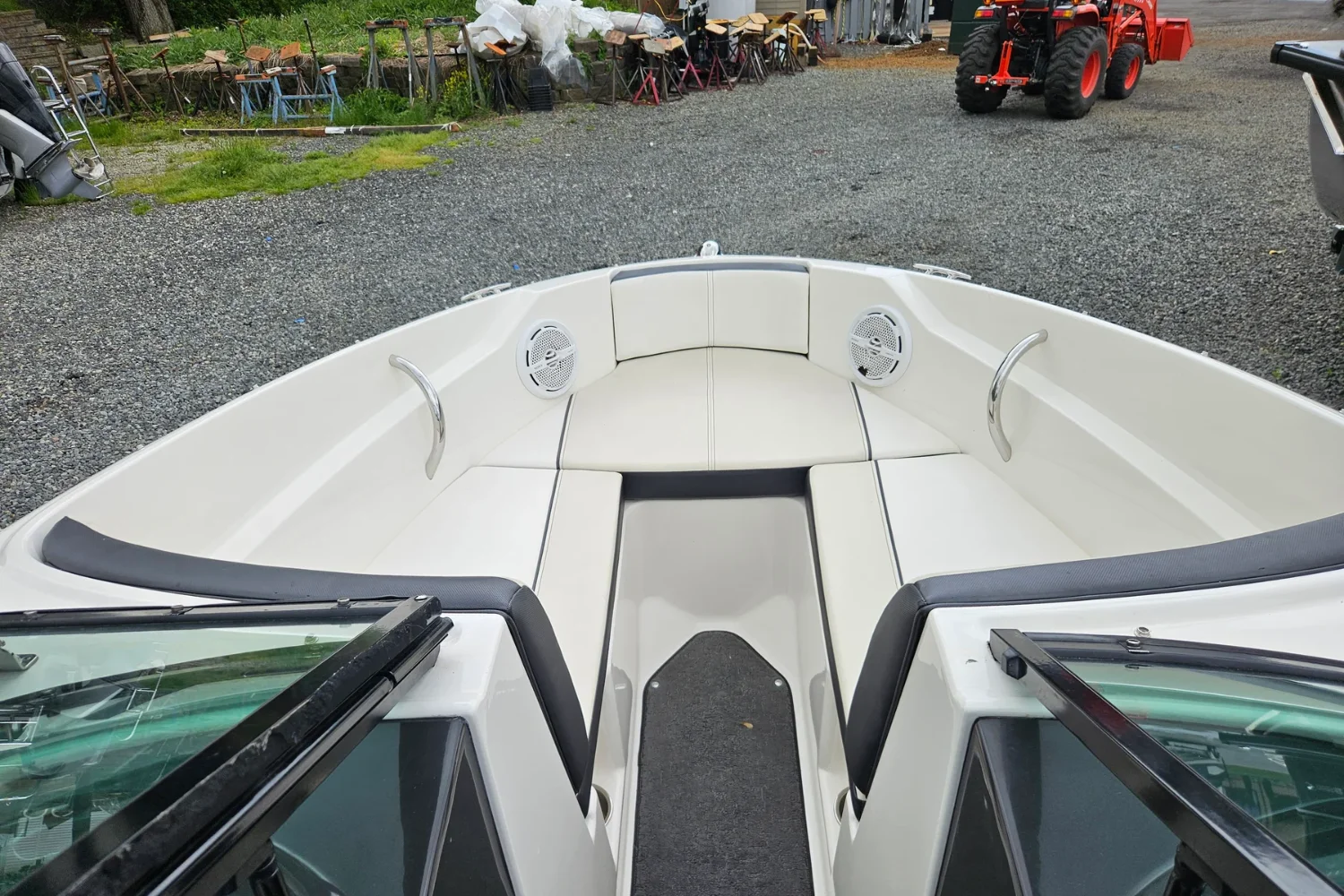 2013 Sea Ray 190 SPORT Image Thumbnail #17