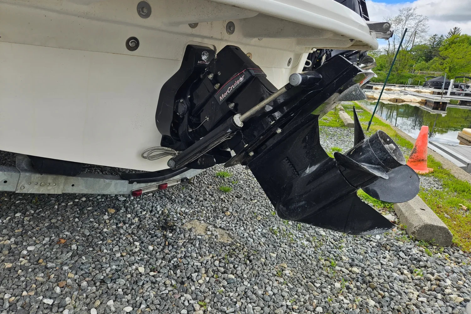 2013 Sea Ray 190 SPORT Image Thumbnail #25