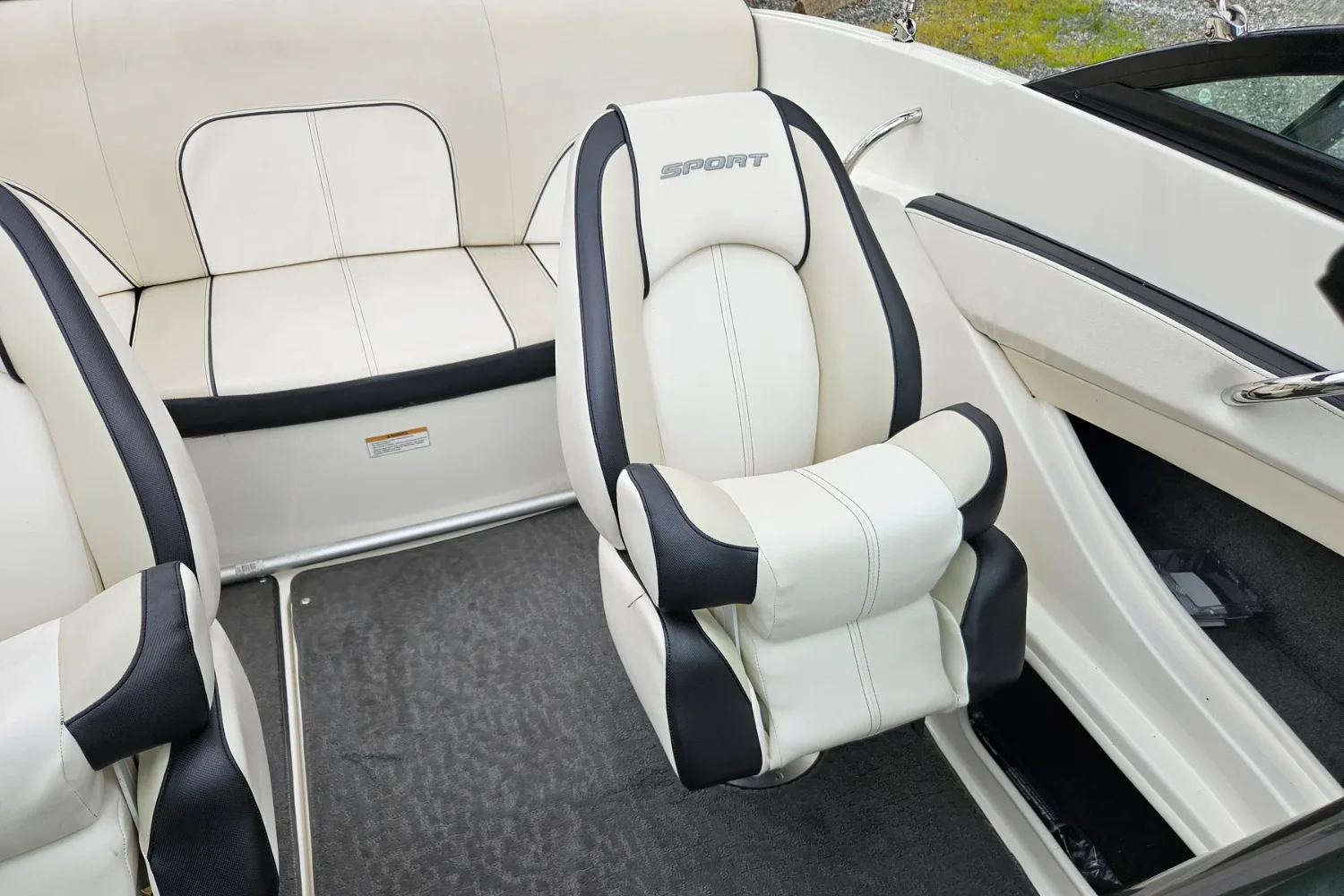 2013 Sea Ray 190 SPORT Image Thumbnail #11
