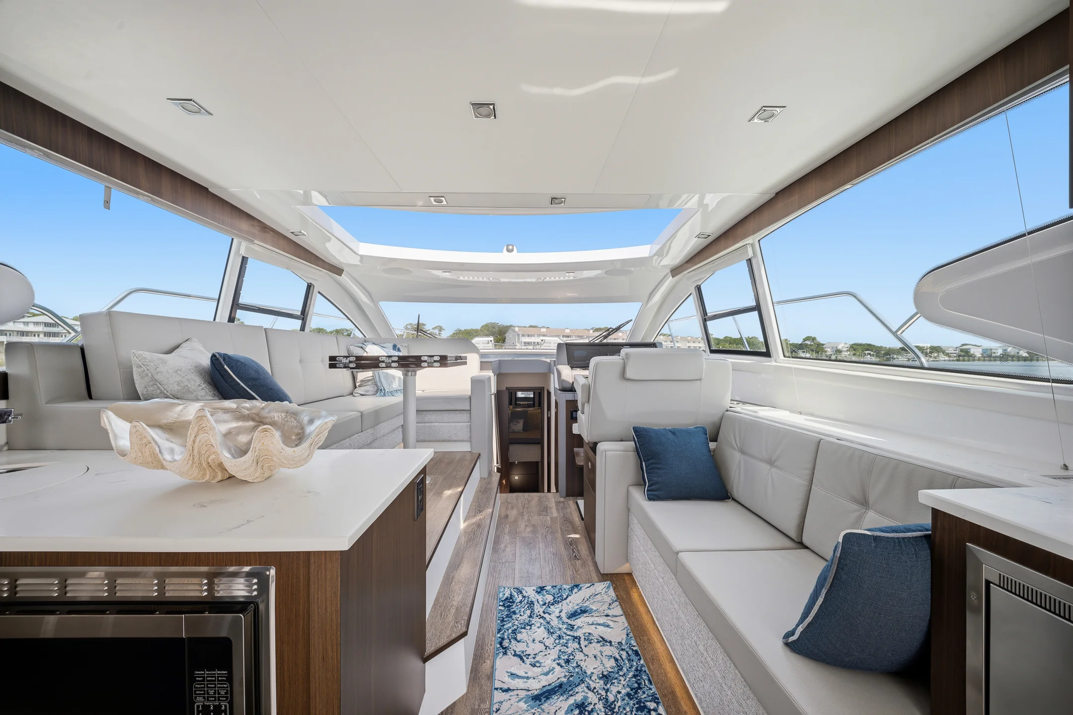 2023 Cruisers Yachts 46 CANTIUS Image Thumbnail #9