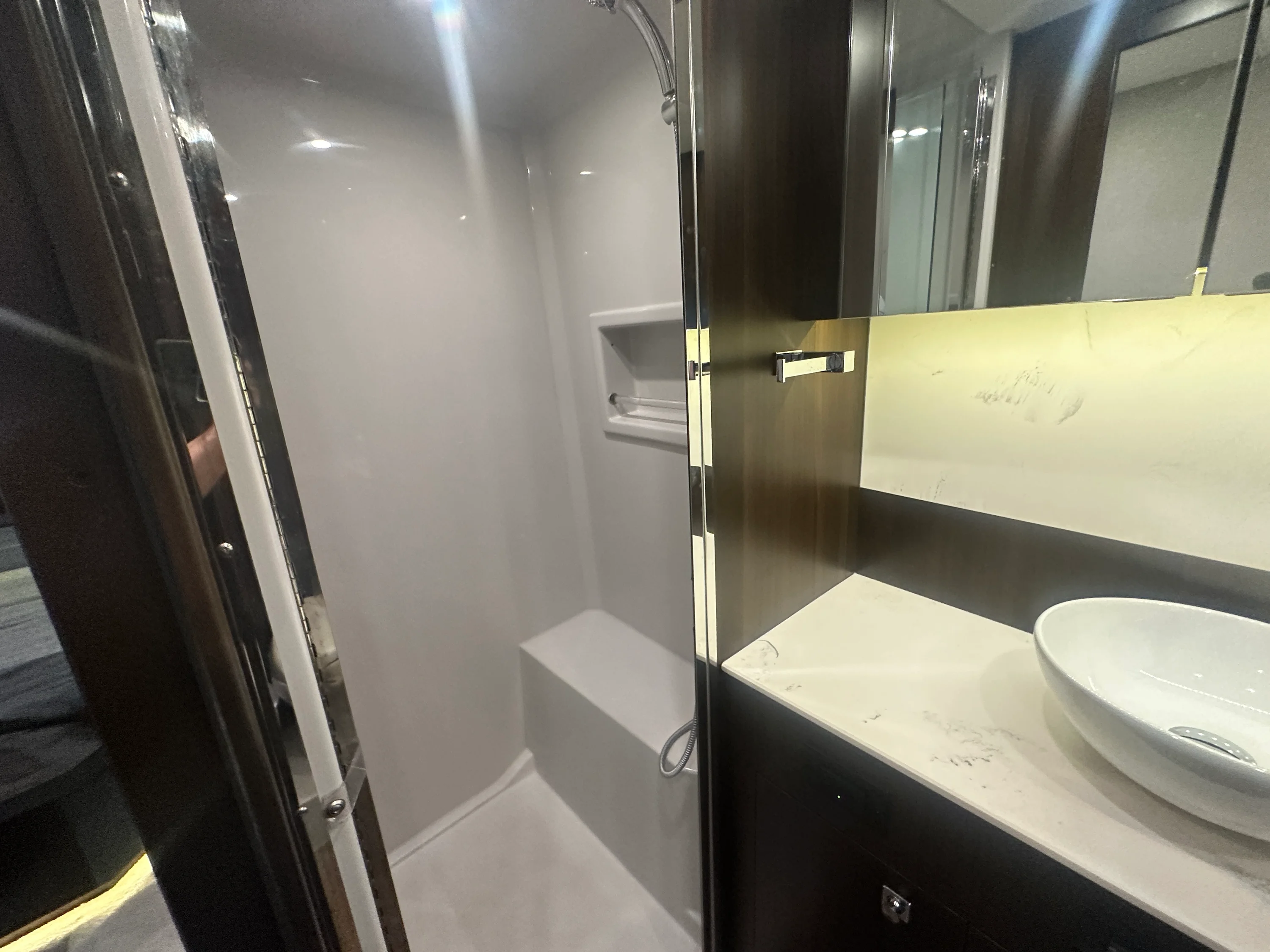 2023 Cruisers Yachts 46 CANTIUS Image Thumbnail #14