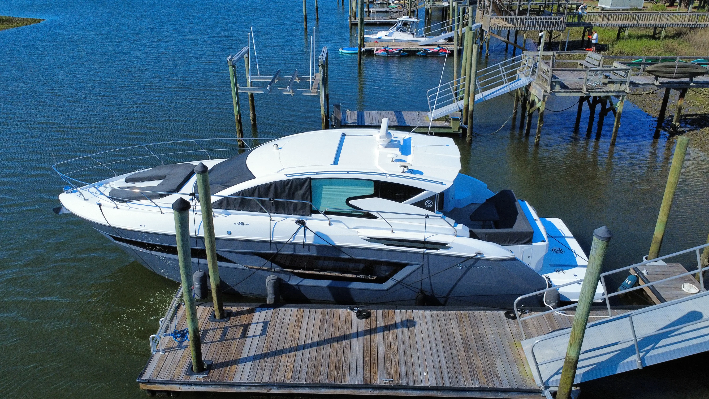 2023 Cruisers Yachts 46 CANTIUS Image Thumbnail #2