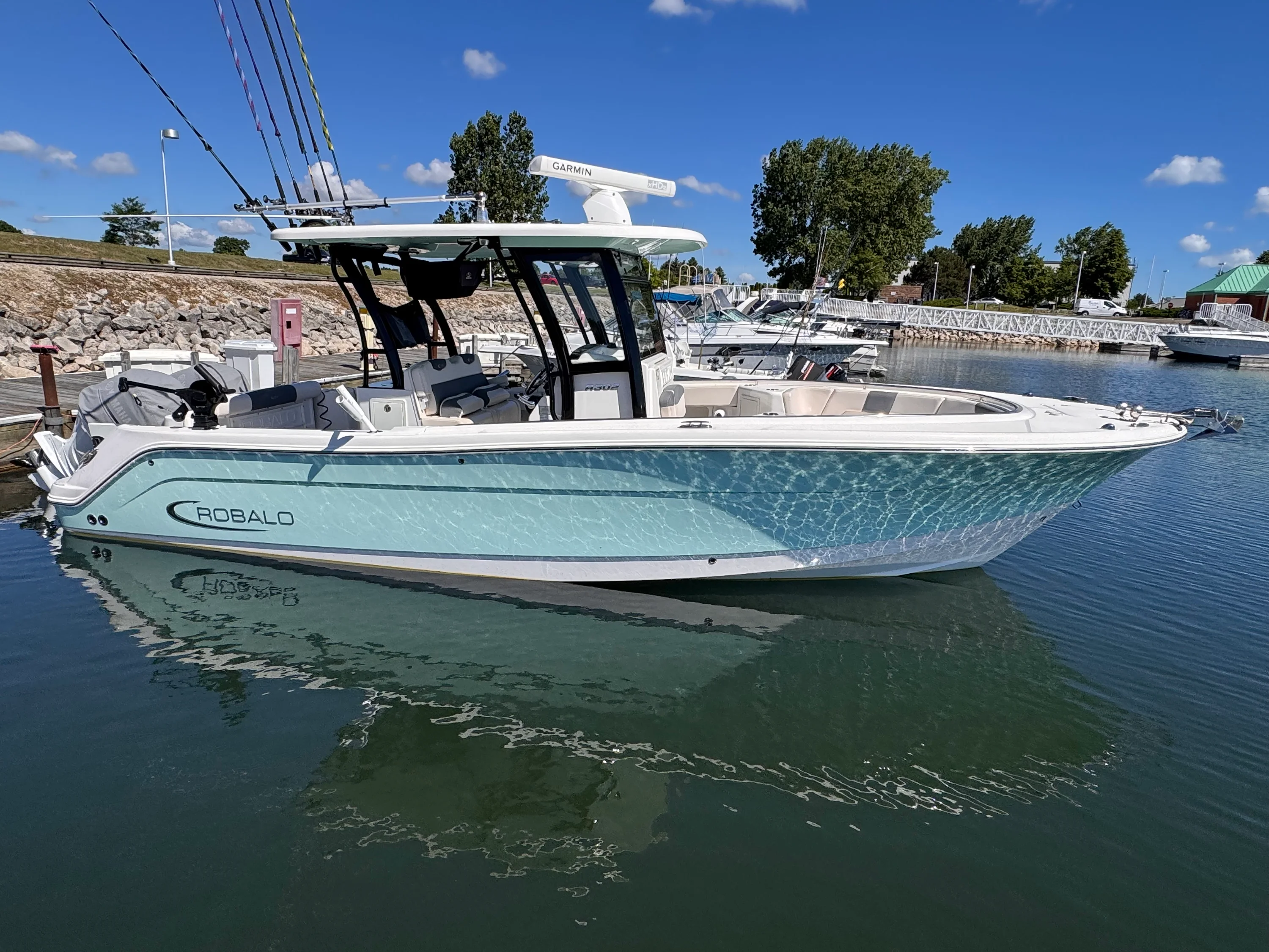2017 Robalo R302 Image Thumbnail #16