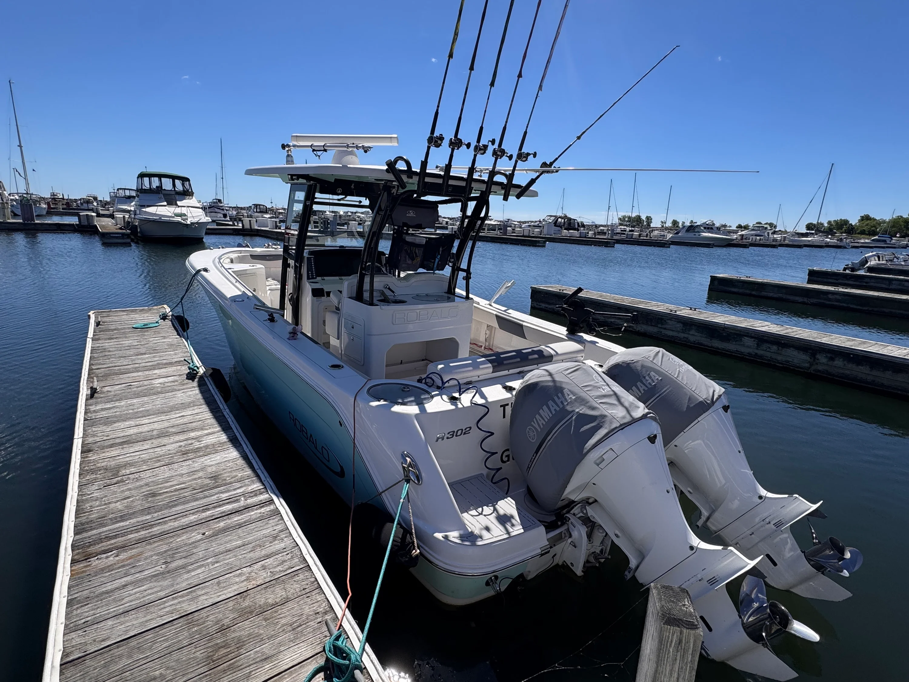 2017 Robalo R302 Image Thumbnail #18