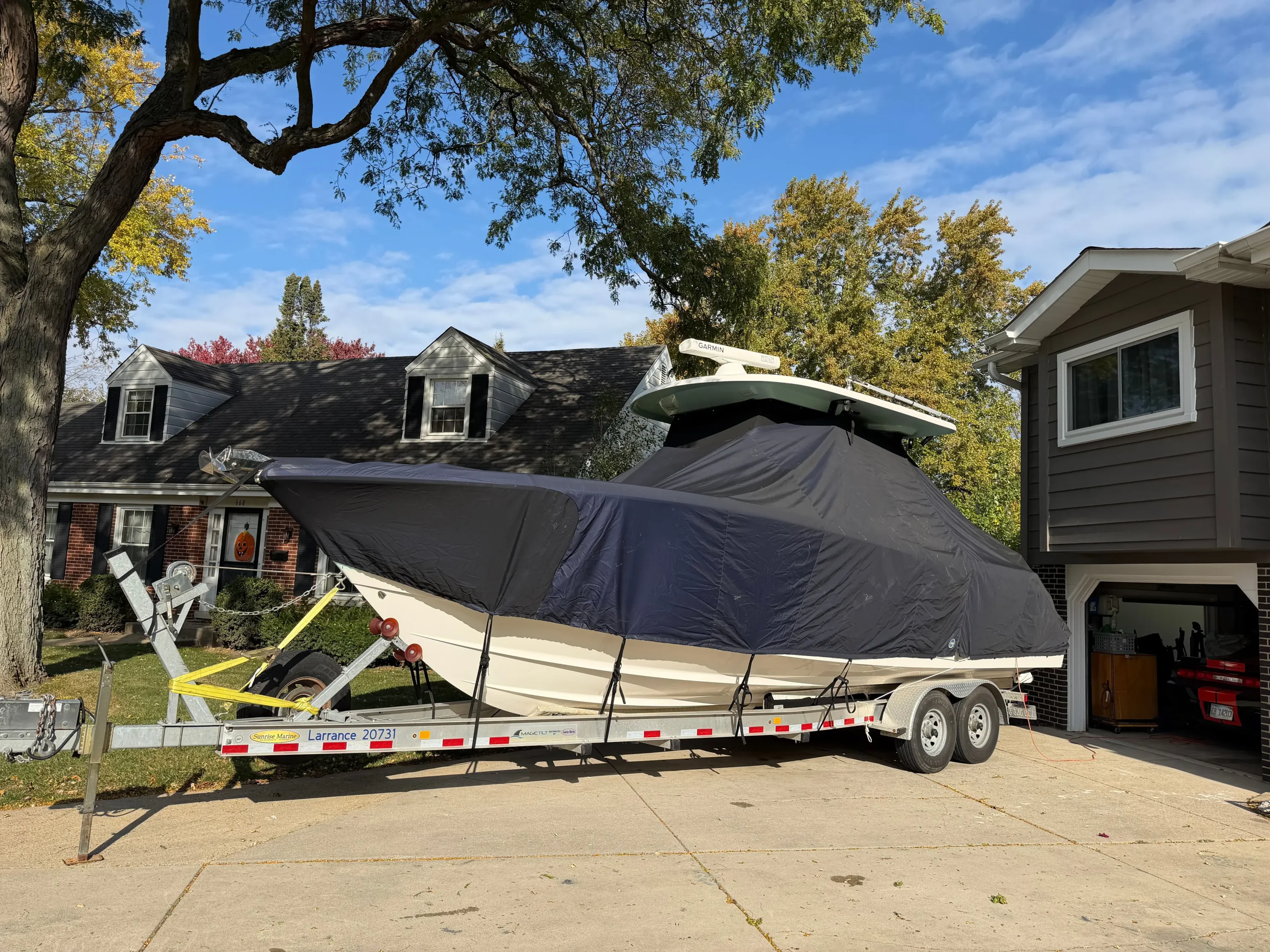 2017 Robalo R302 Image Thumbnail #1