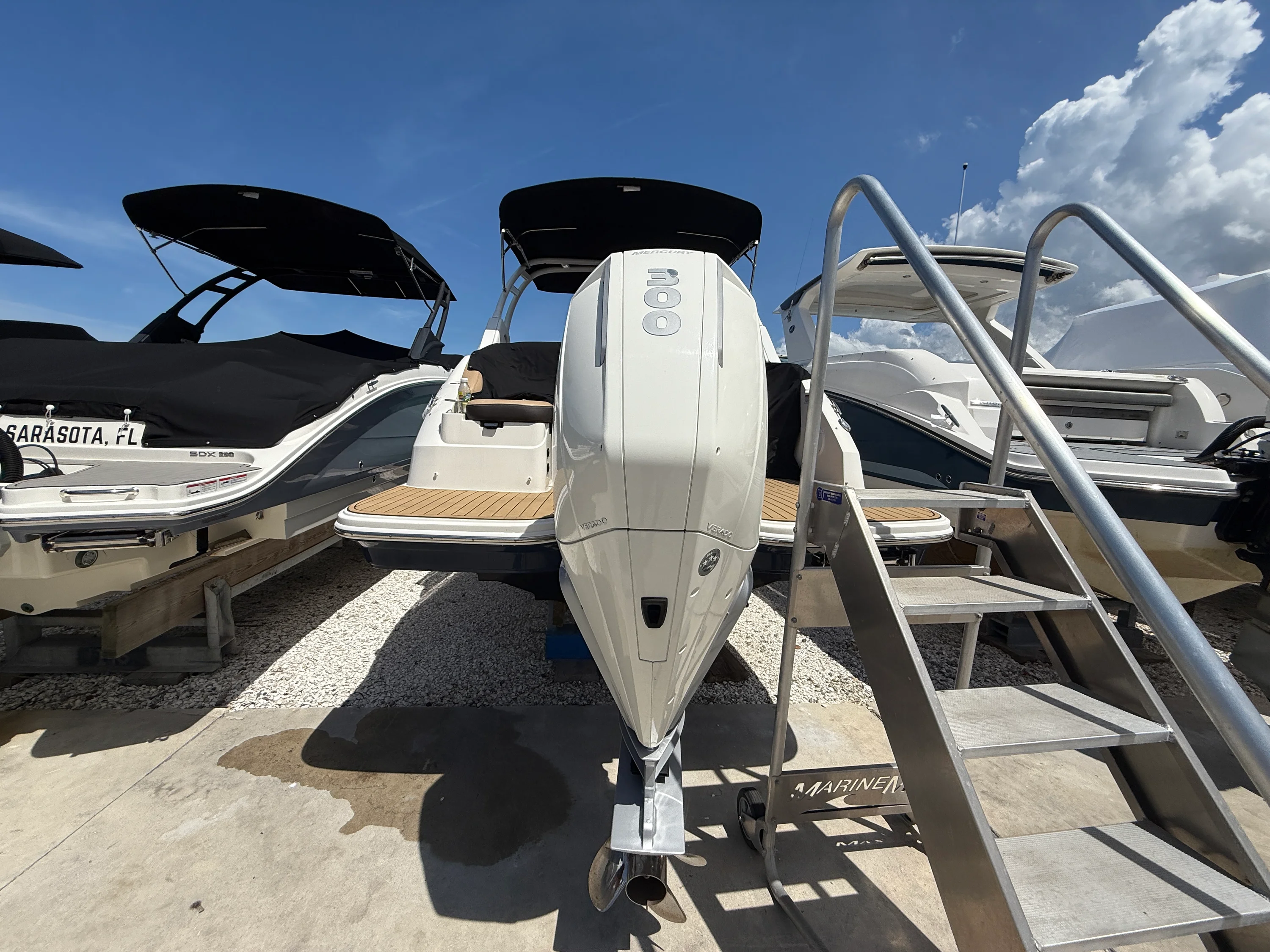 2023 Sea Ray SDX 250 Outboard Image Thumbnail #18