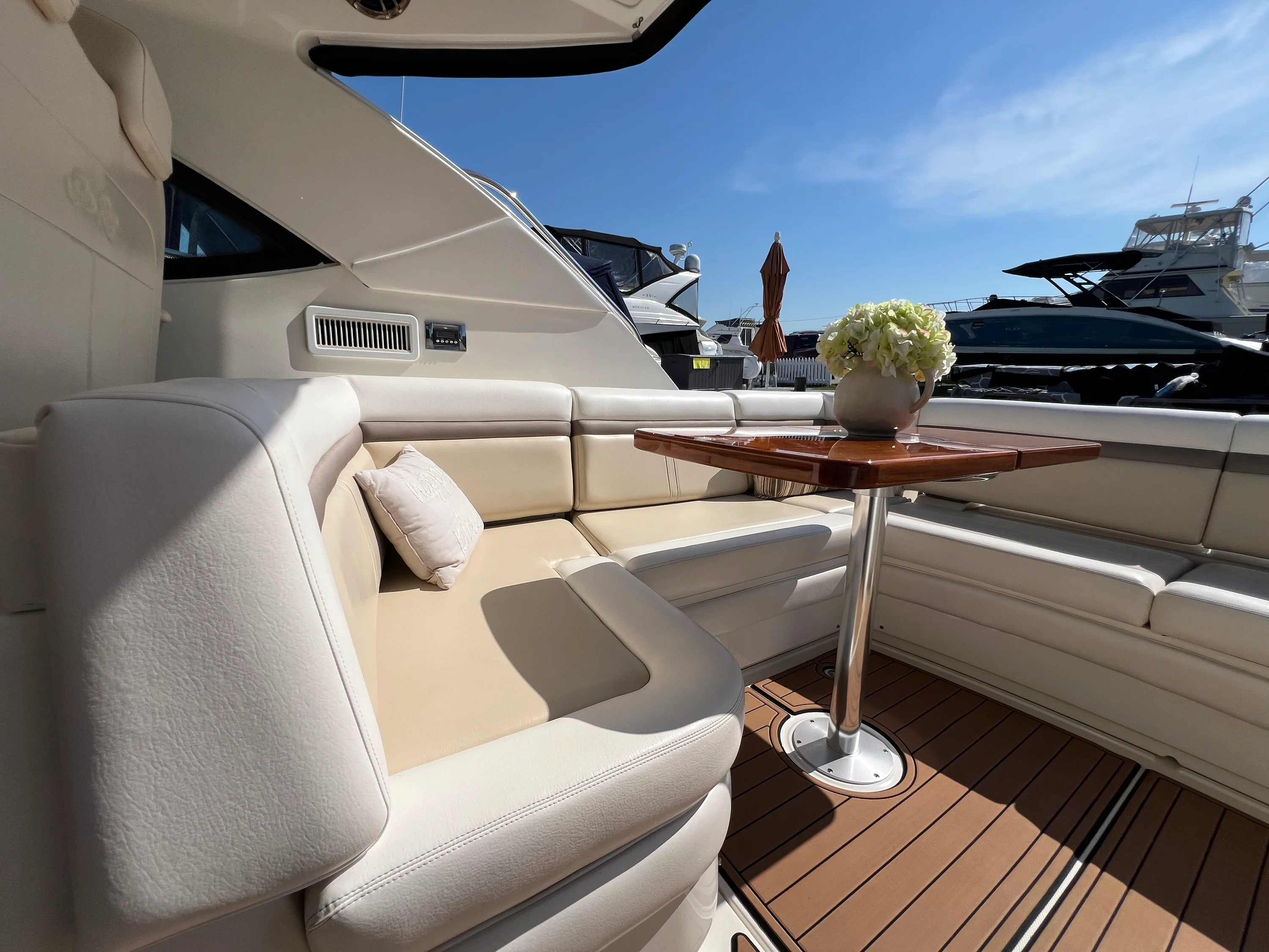2015 Sea Ray 410 Sundancer Image Thumbnail #24