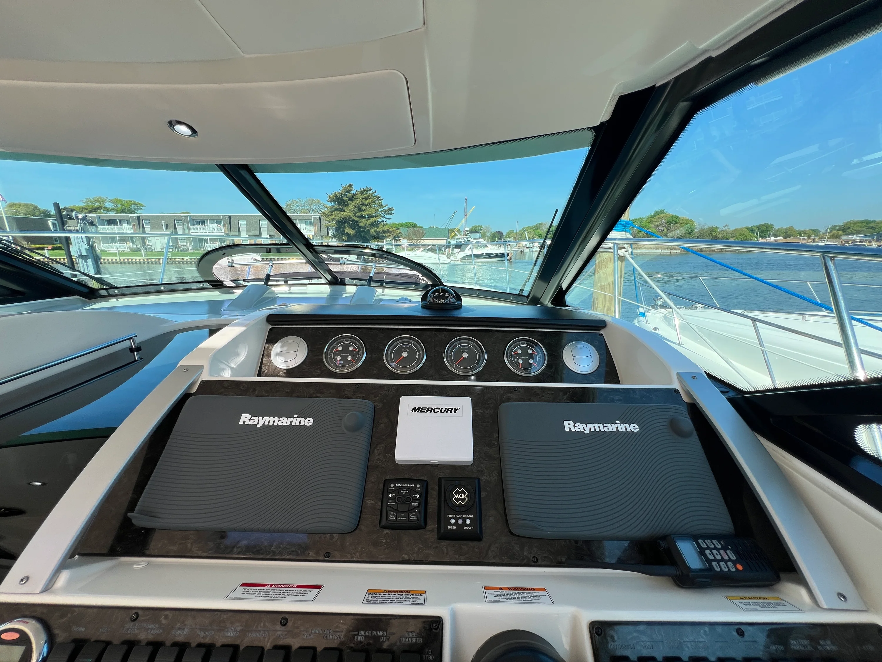 2015 Sea Ray 410 Sundancer Image Thumbnail #30