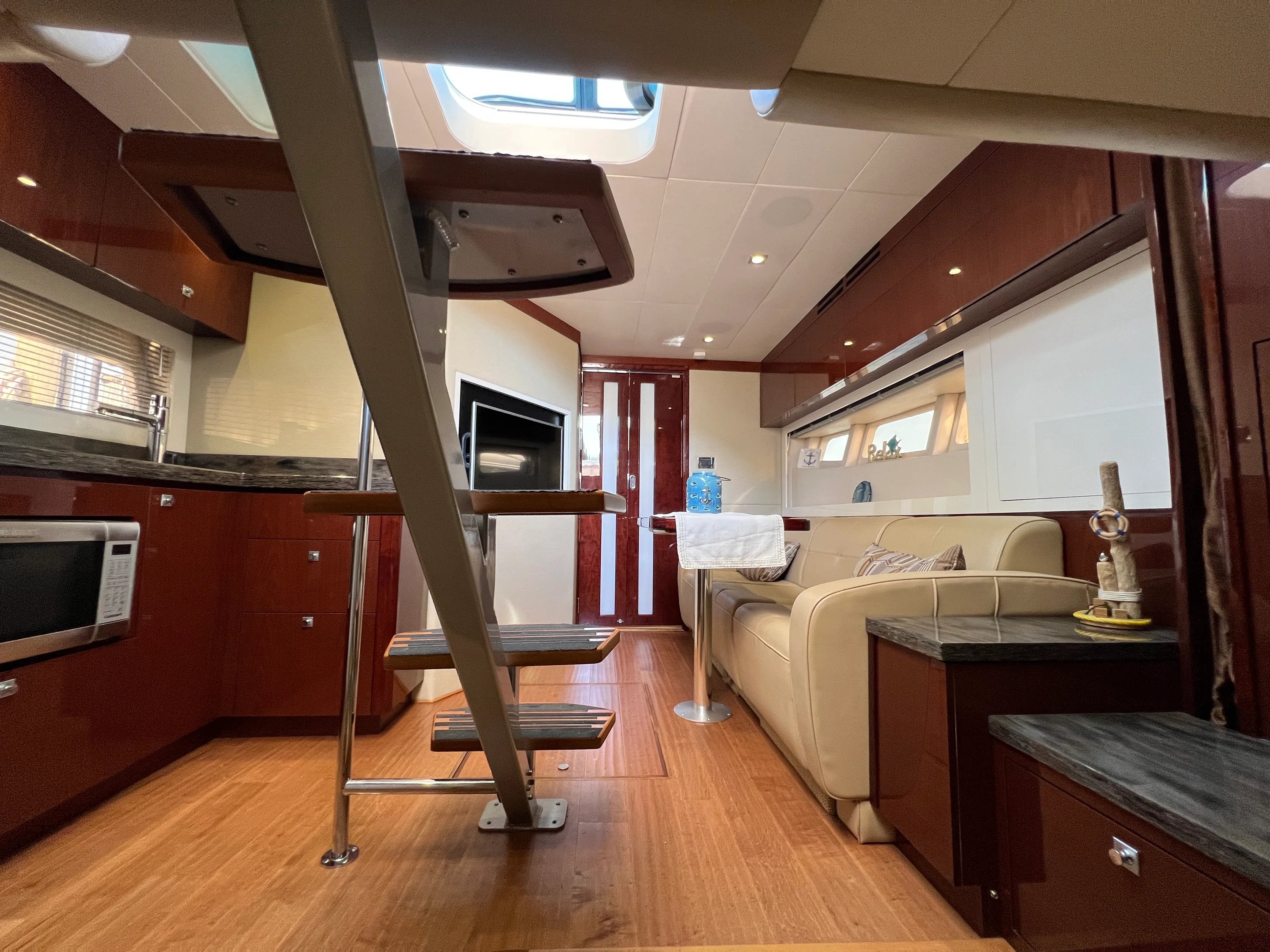 2015 Sea Ray 410 Sundancer Image Thumbnail #53