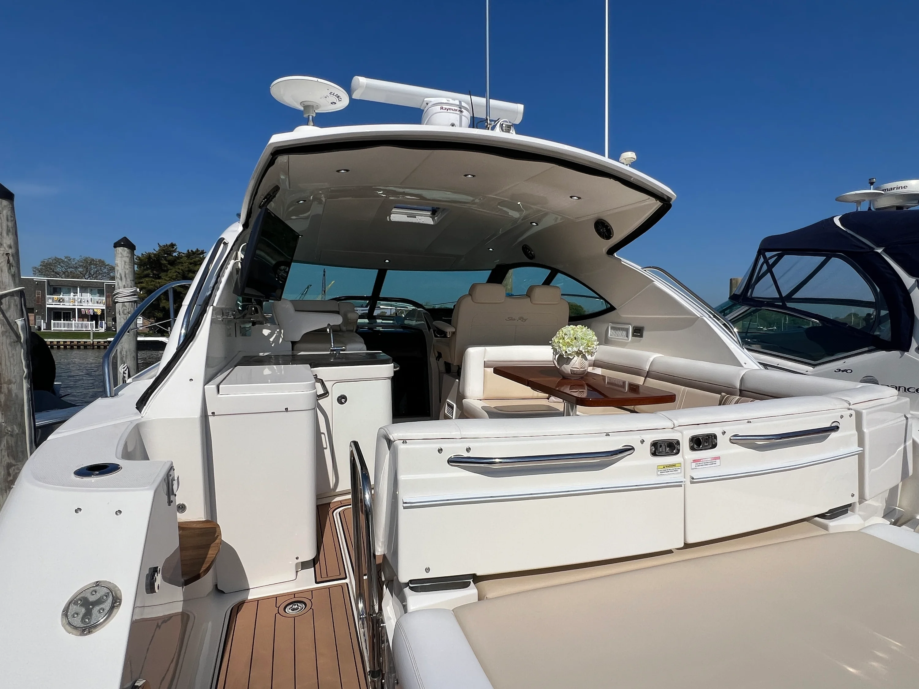2015 Sea Ray 410 Sundancer Image Thumbnail #5