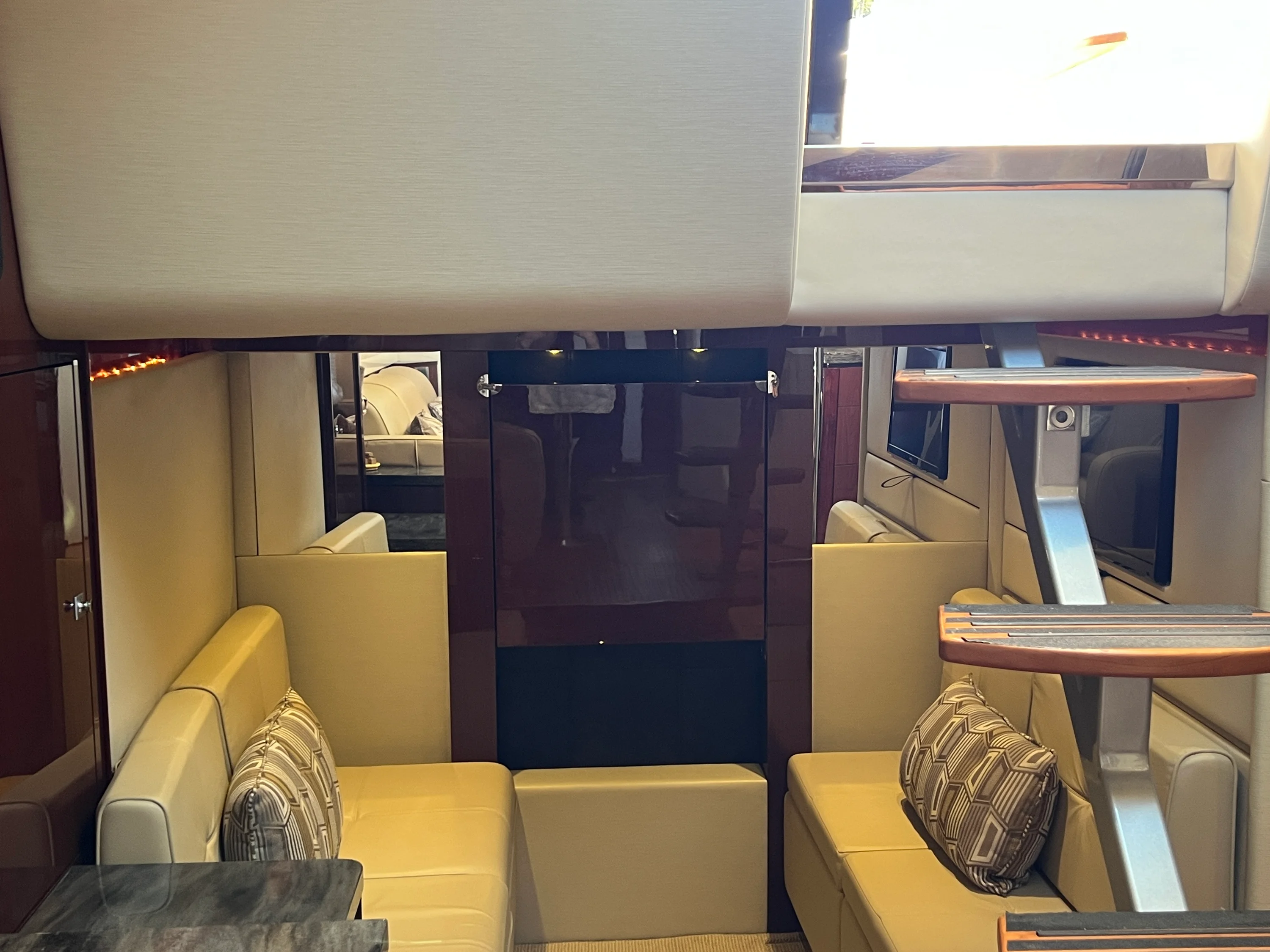 2015 Sea Ray 410 Sundancer Image Thumbnail #49