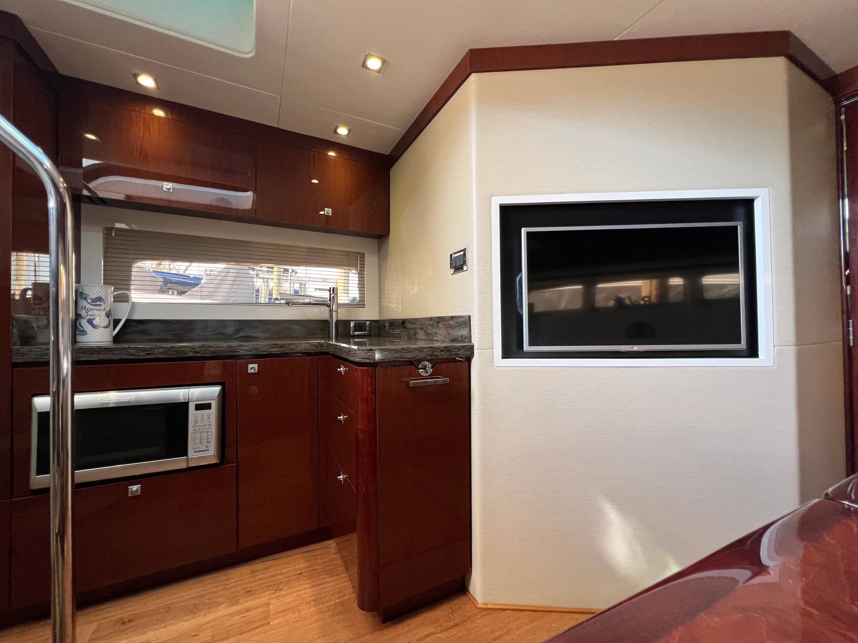 2015 Sea Ray 410 Sundancer Image Thumbnail #58